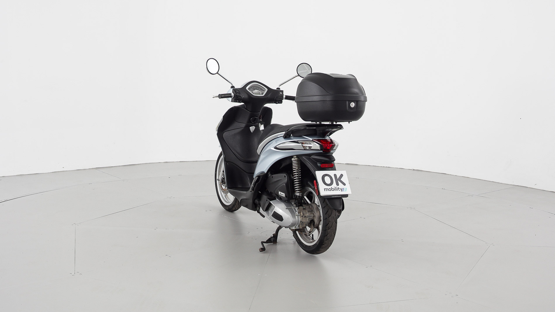 piaggio liberty nv 125CC 2023 grigio astrale 10
