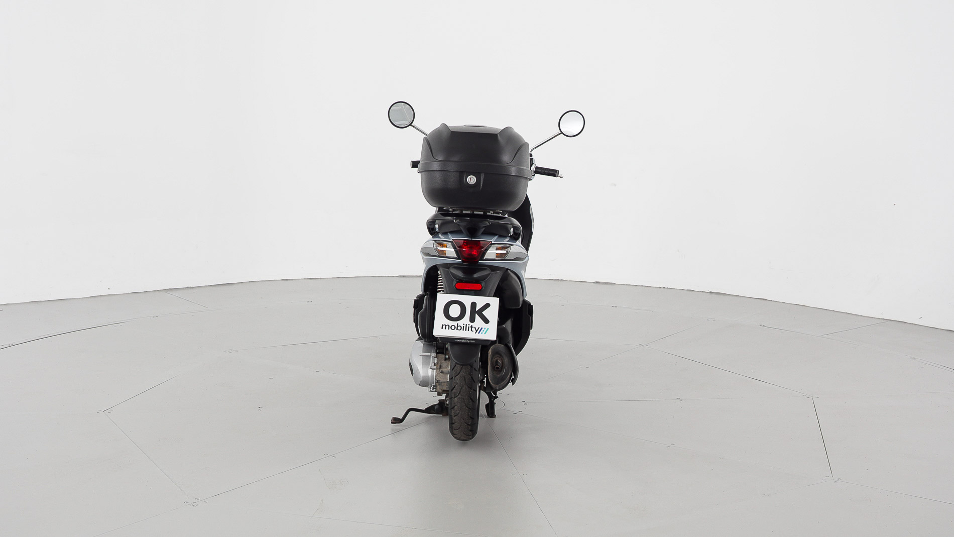 piaggio liberty nv 125CC 2023 grigio astrale 11