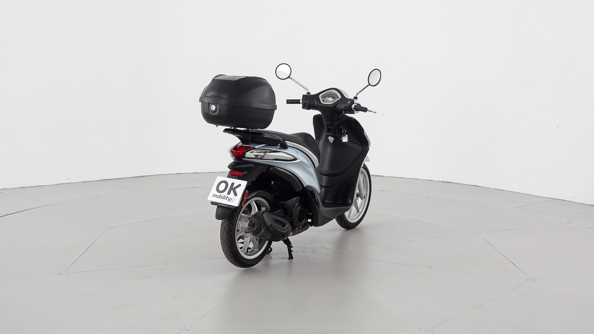 piaggio liberty nv 125CC 2023 grigio astrale 12