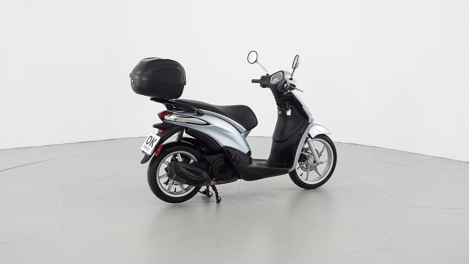 piaggio liberty nv 125CC 2023 grigio astrale 13