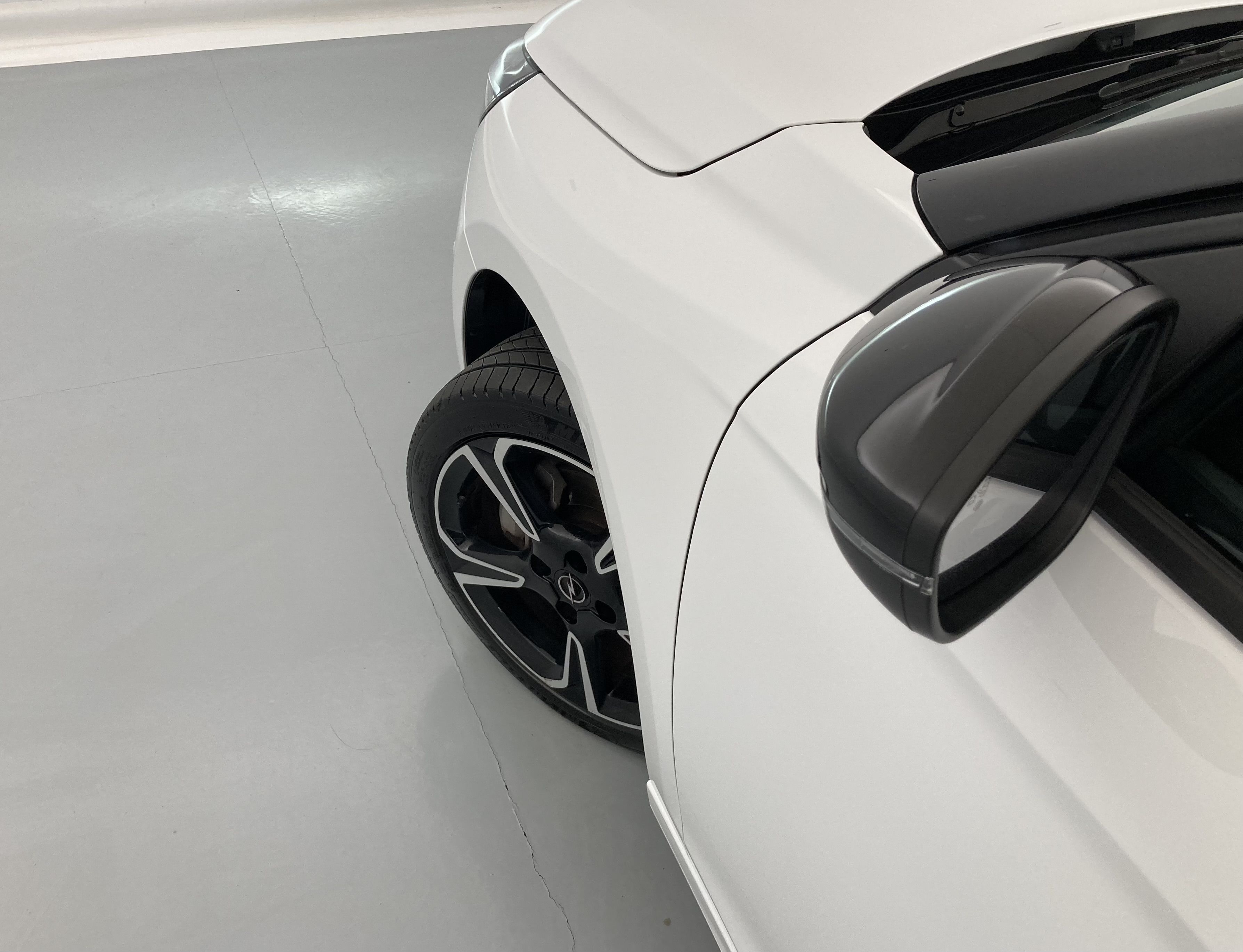 opel corsa gs 1.2T 100 2024 arktis white 29