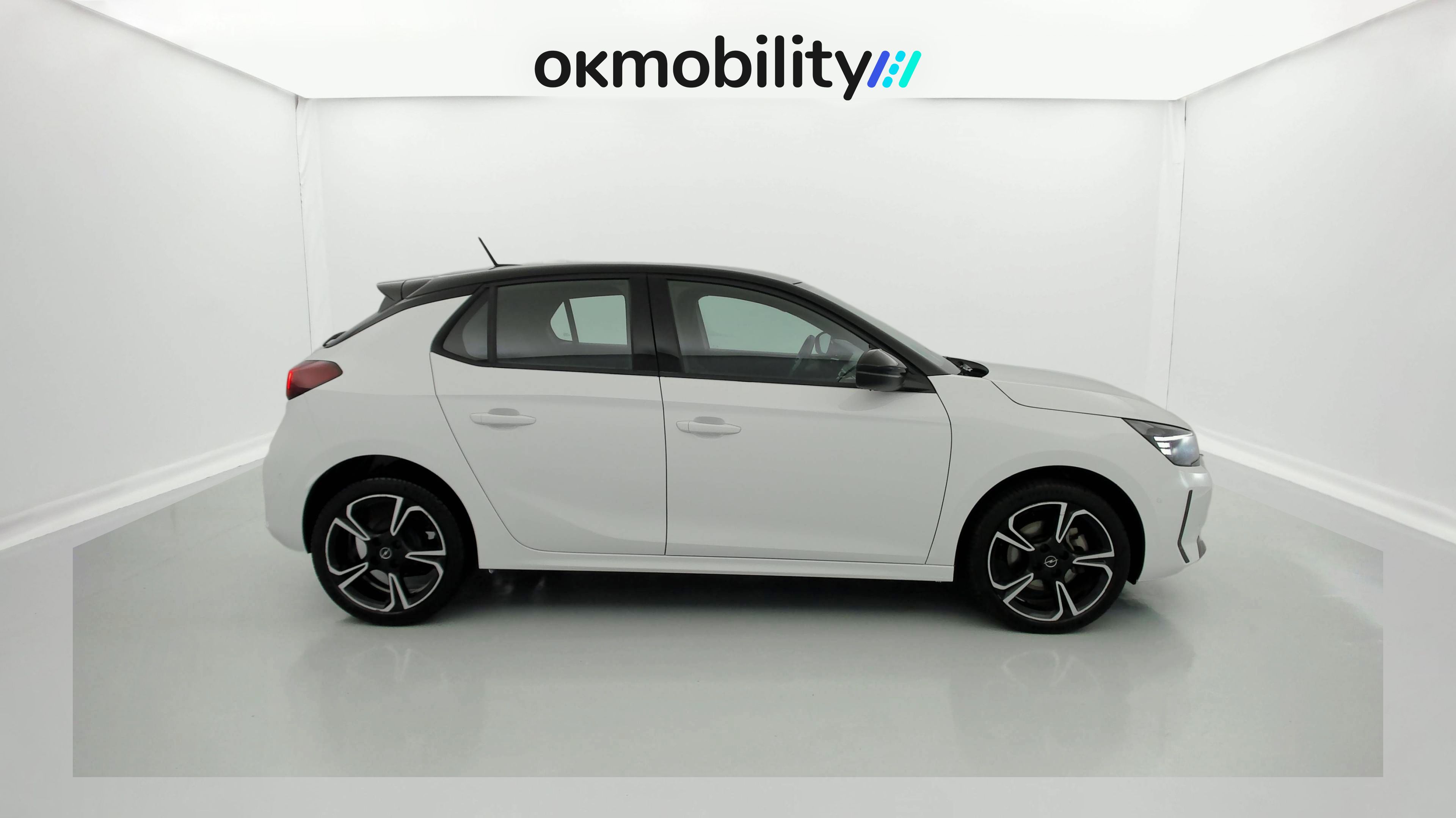 opel corsa gs 1.2T 100 2024 arktis white 2