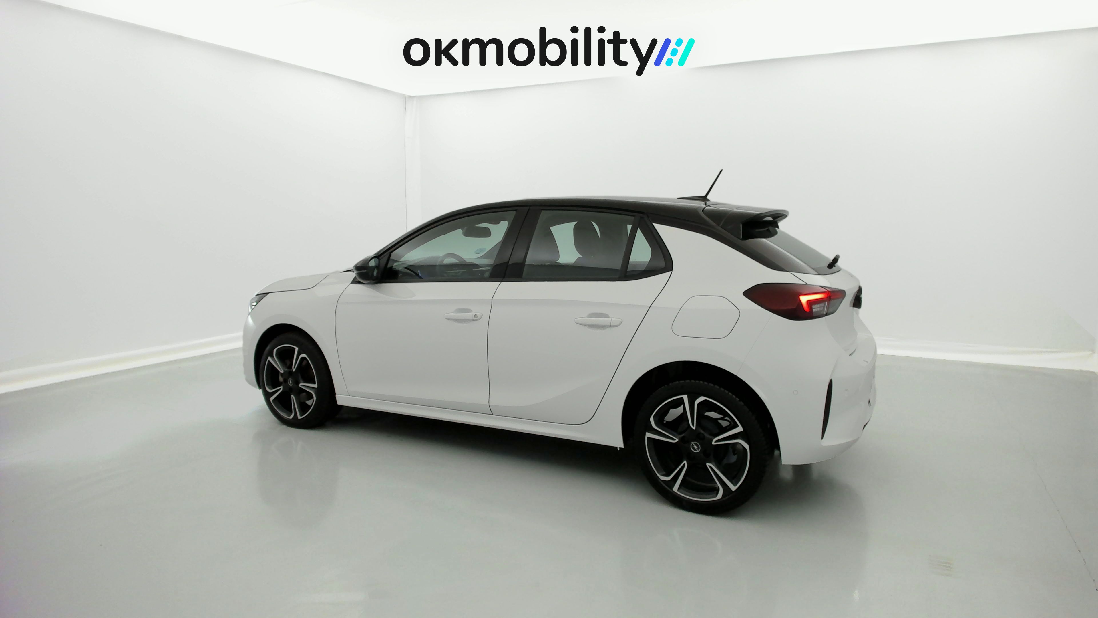 opel corsa gs 1.2T 100 2024 arktis white 10