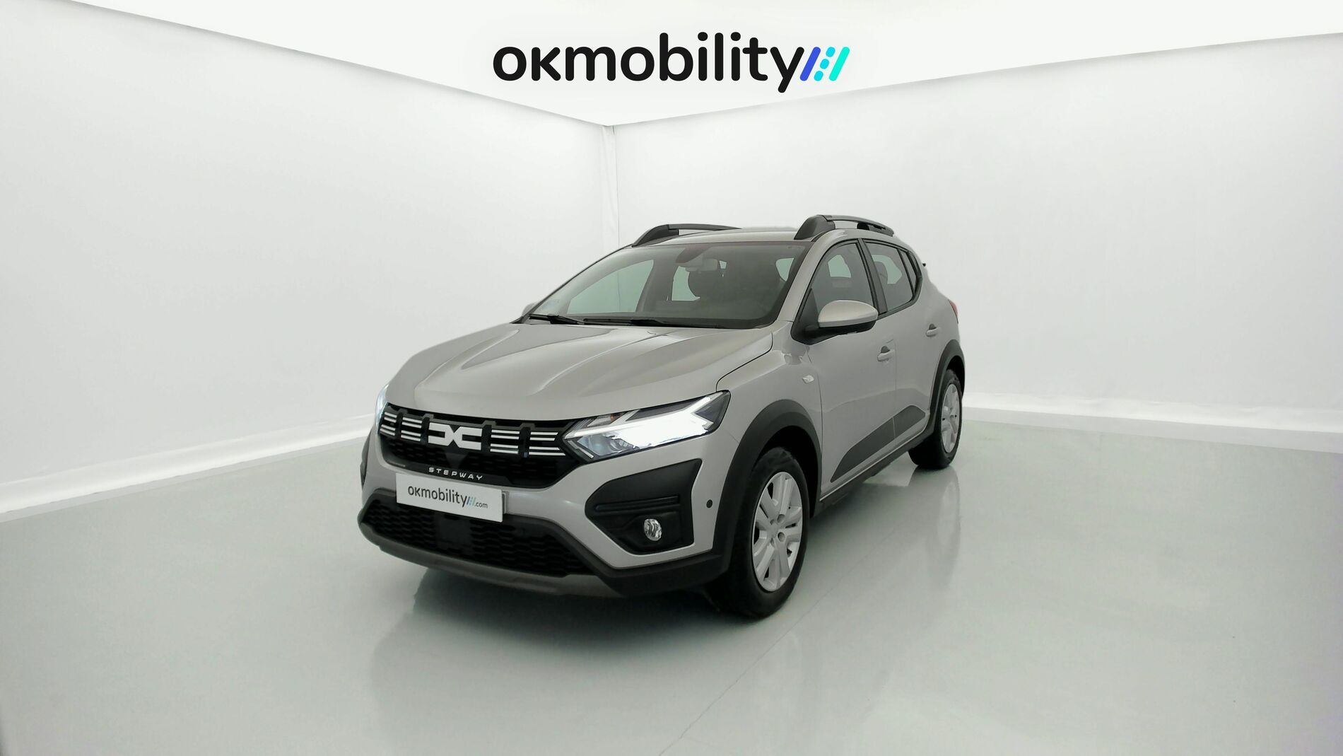 dacia sandero stepway expresion 1.0 TCE 90 2024 gris luna 1