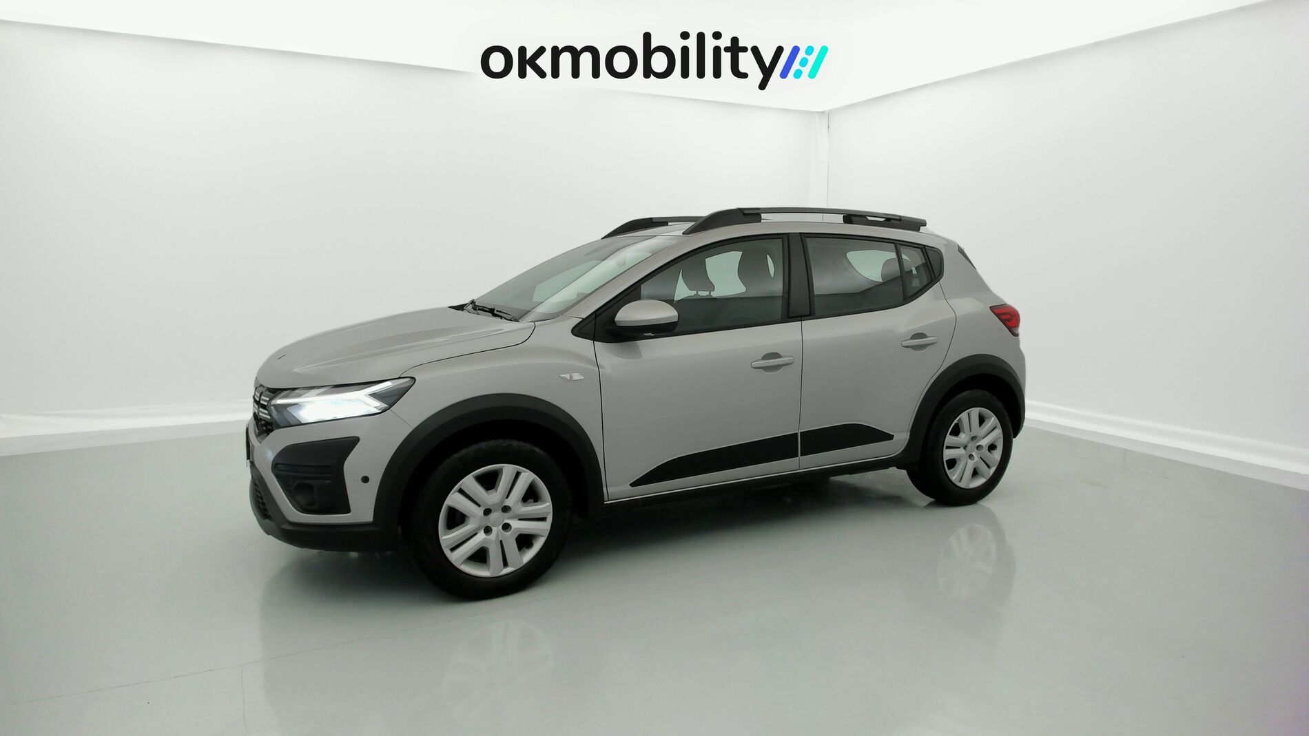 dacia sandero stepway expresion 1.0 TCE 90 2024 gris luna 5