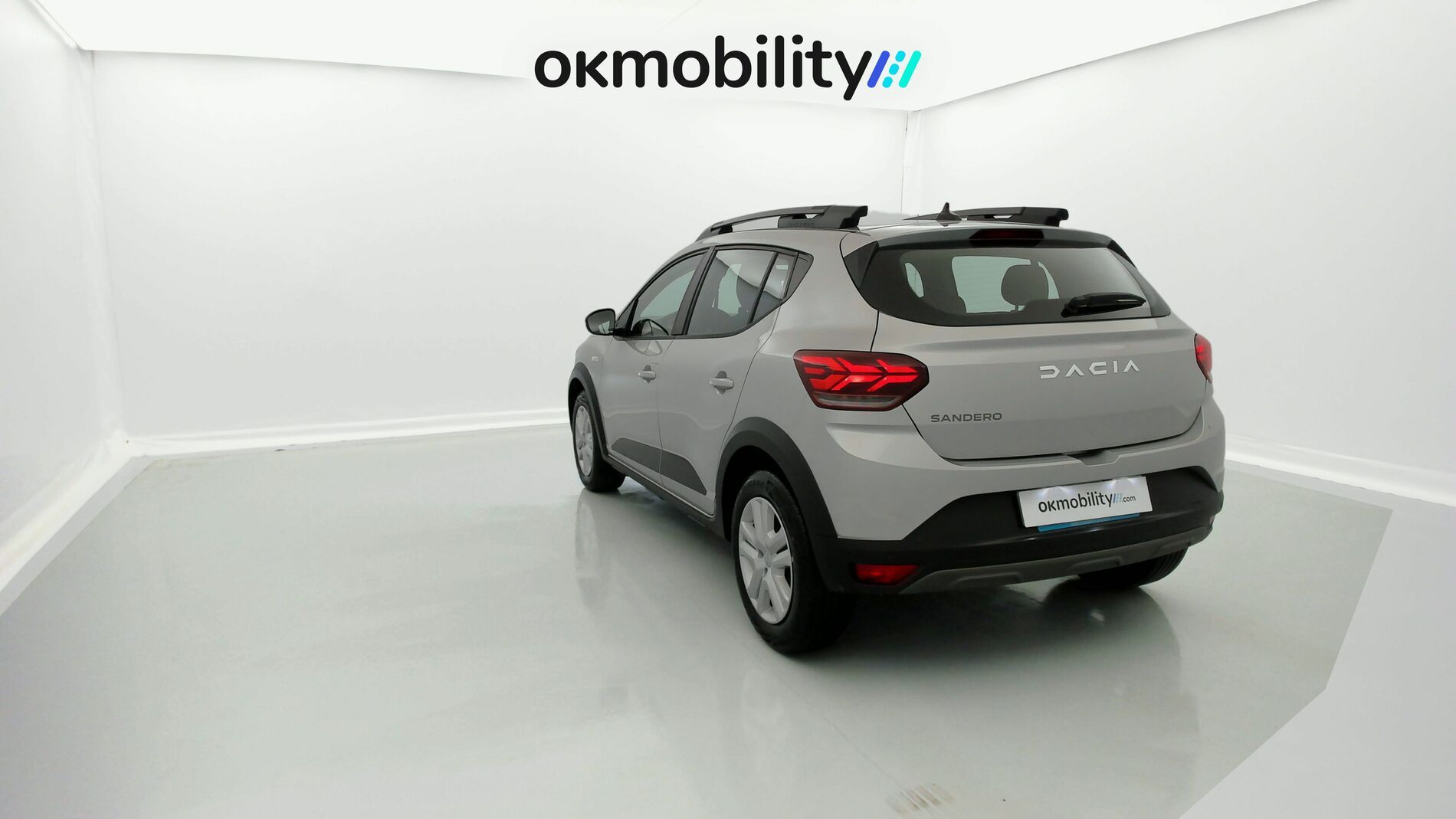 dacia sandero stepway expresion 1.0 TCE 90 2024 gris luna 10