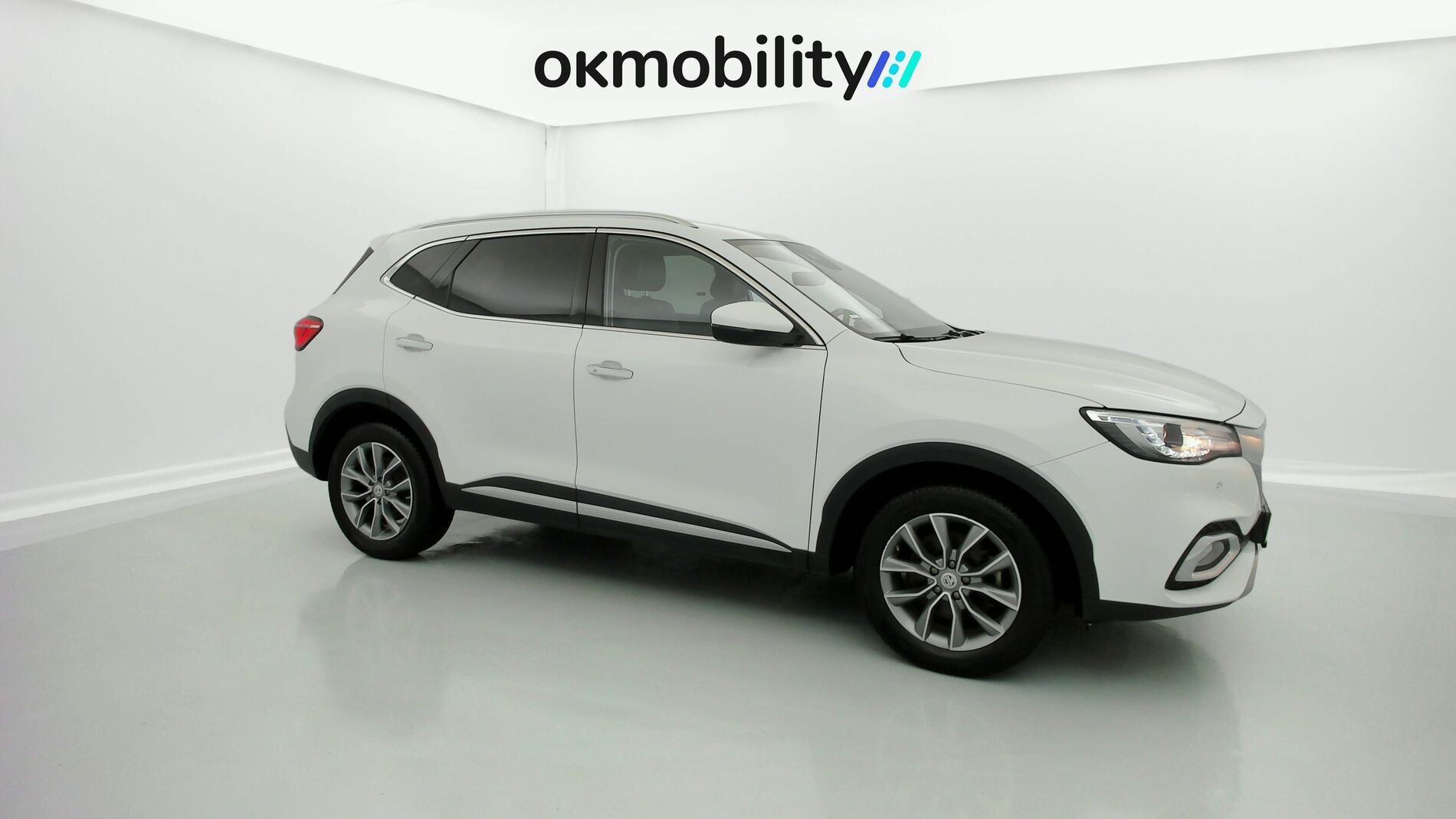 mg hs comfort 1.5 T-GDI 162 2023 dover white 2