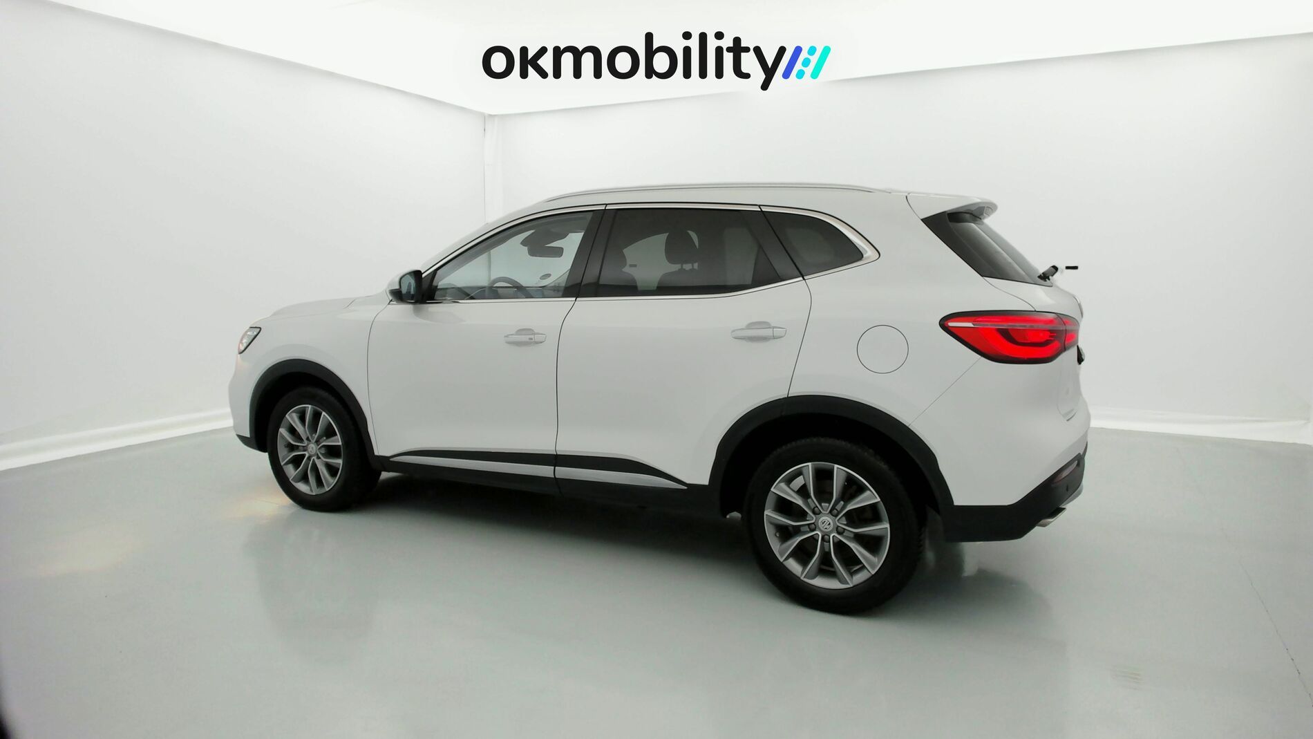 mg hs comfort 1.5 T-GDI 162 2023 dover white 8