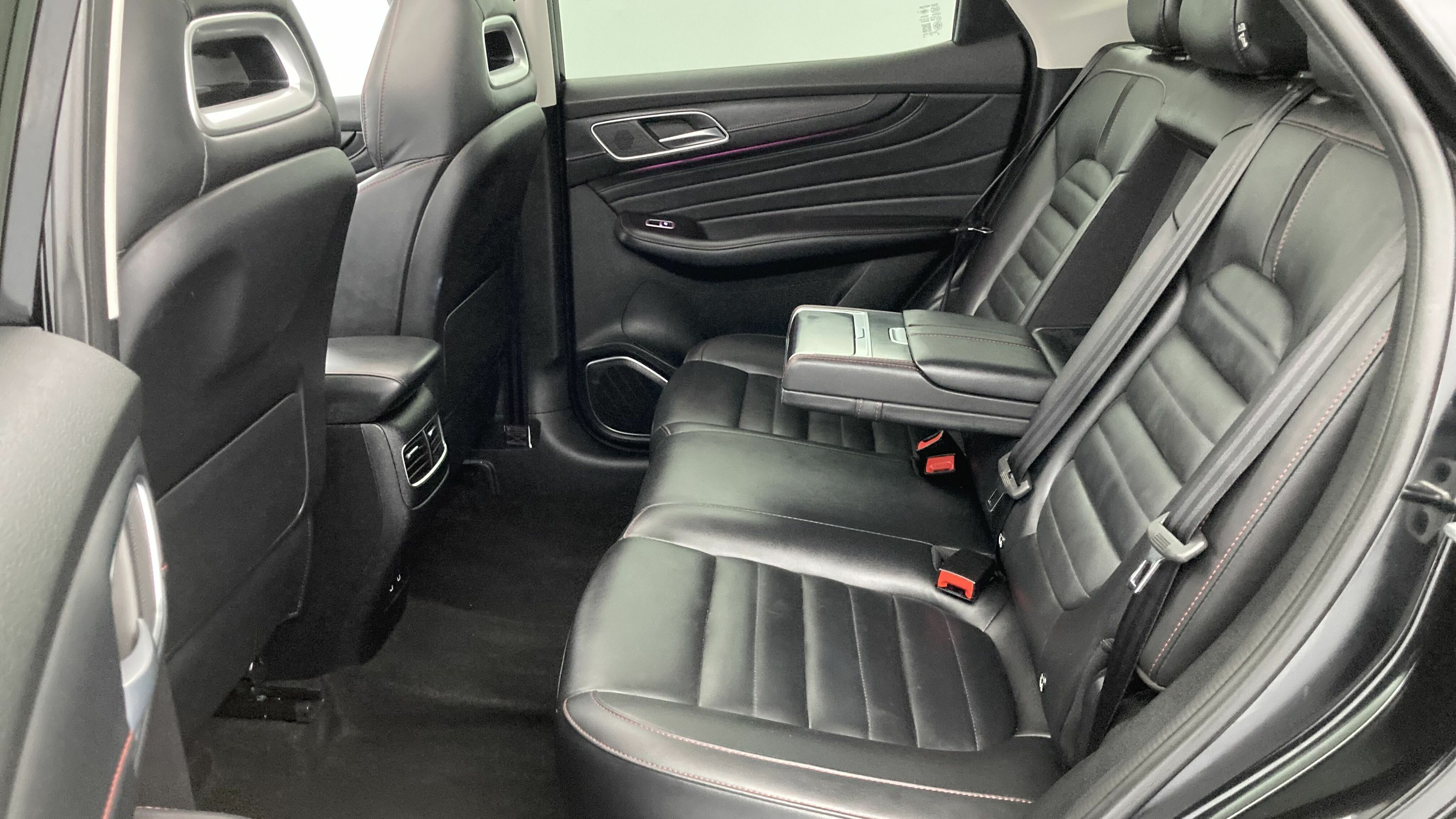 mg hs luxury 1.5 T-GDI 162 2023 pebble black 21
