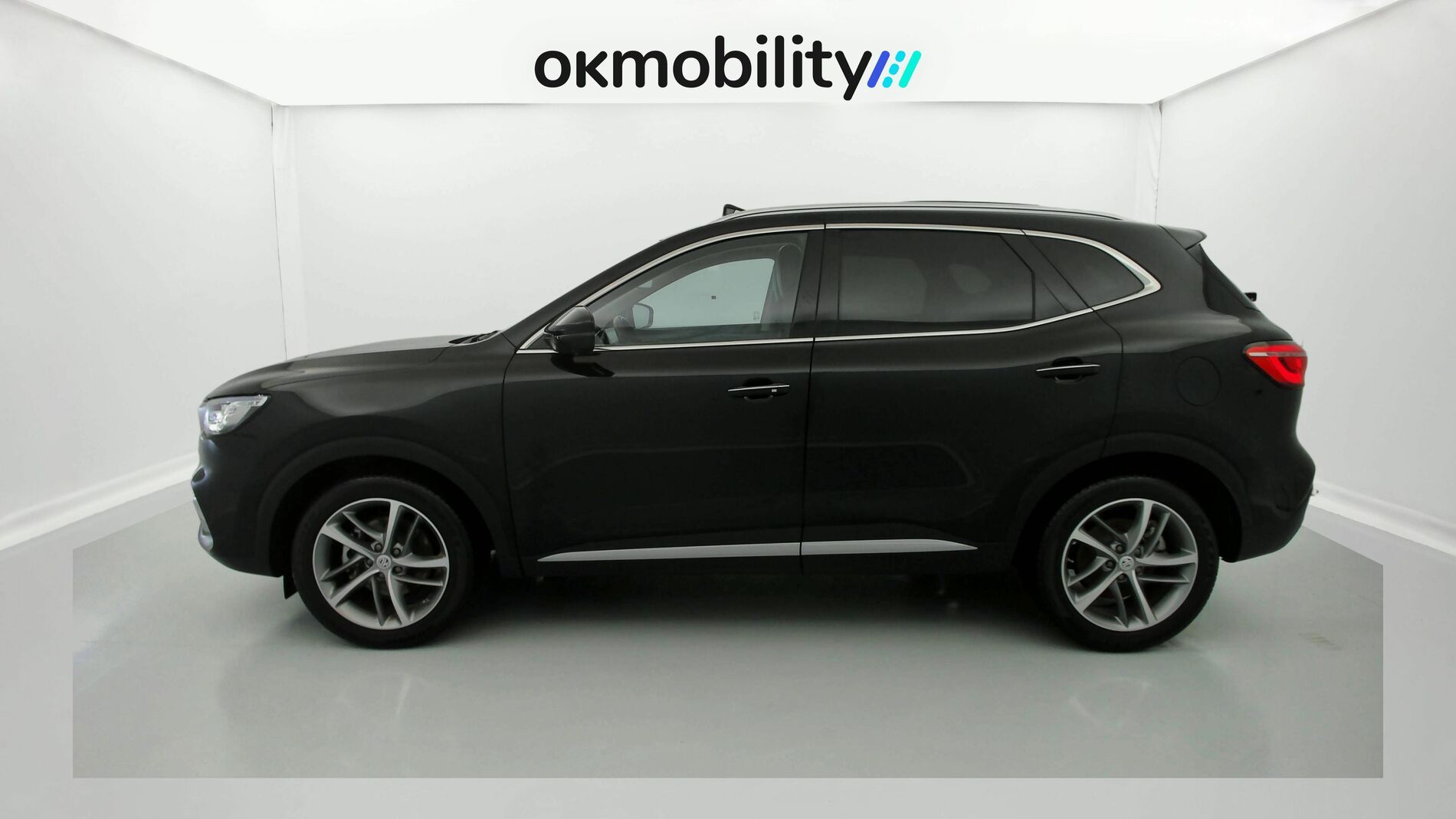 mg hs luxury 1.5 T-GDI 162 2023 pebble black 7