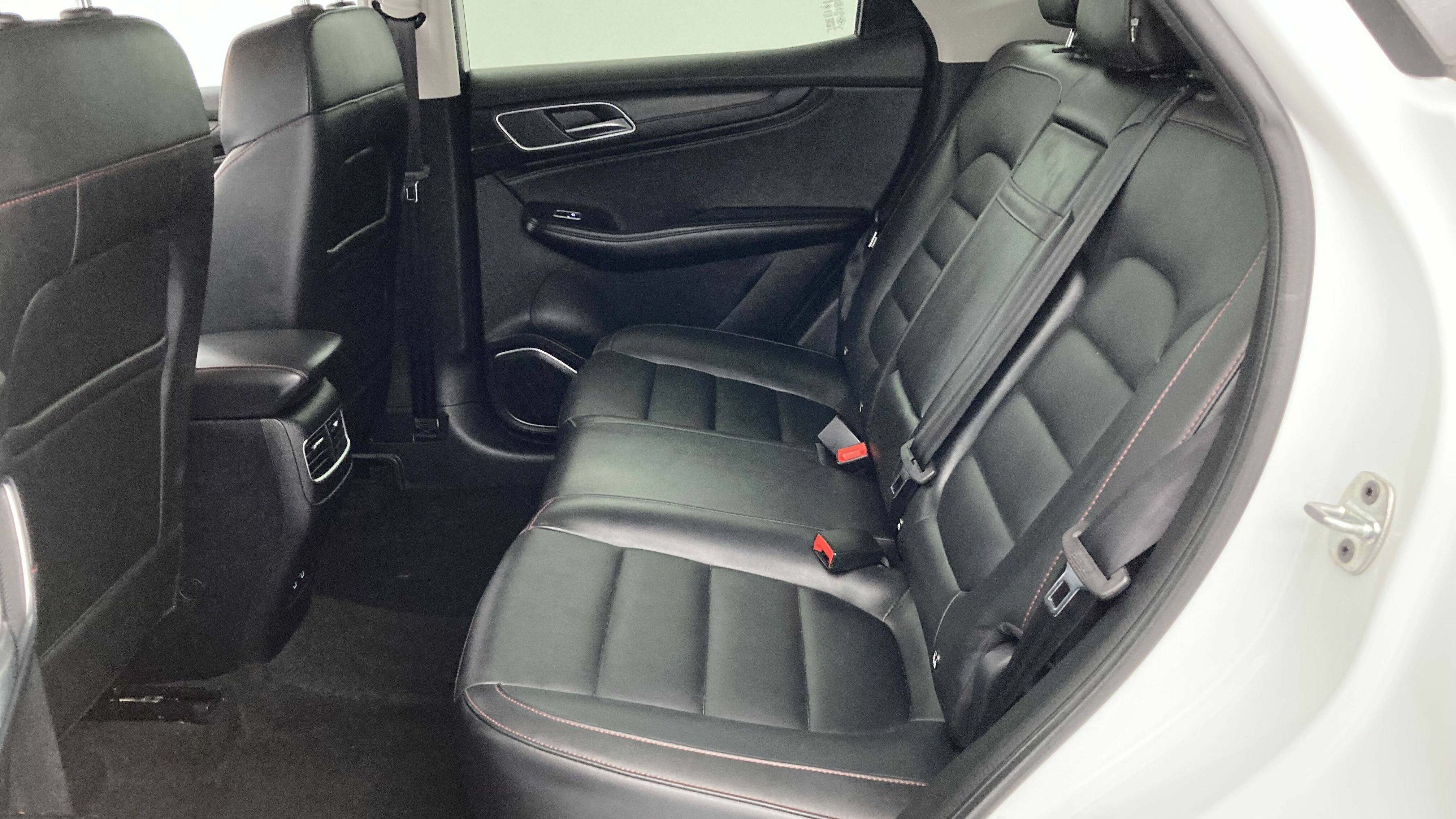 mg hs comfort 1.5 T-GDI 162 2023 dover white 21
