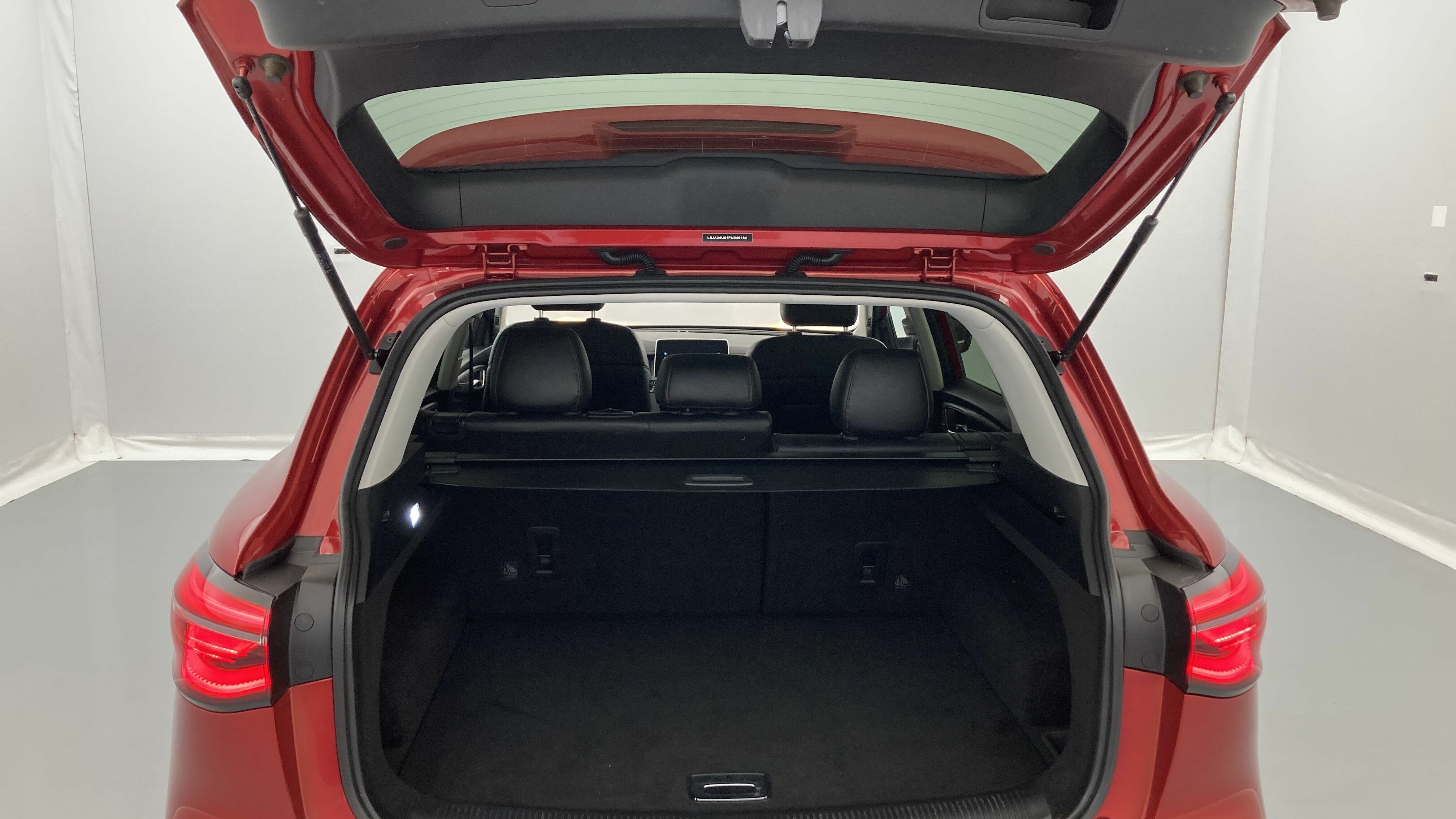 mg hs comfort 1.5 T-GDI 162 2023 diamond red 24
