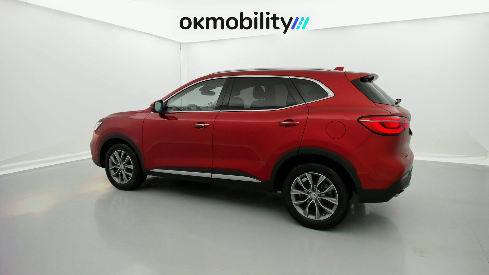 mg hs comfort 1.5 T-GDI 162 2023 diamond red 8