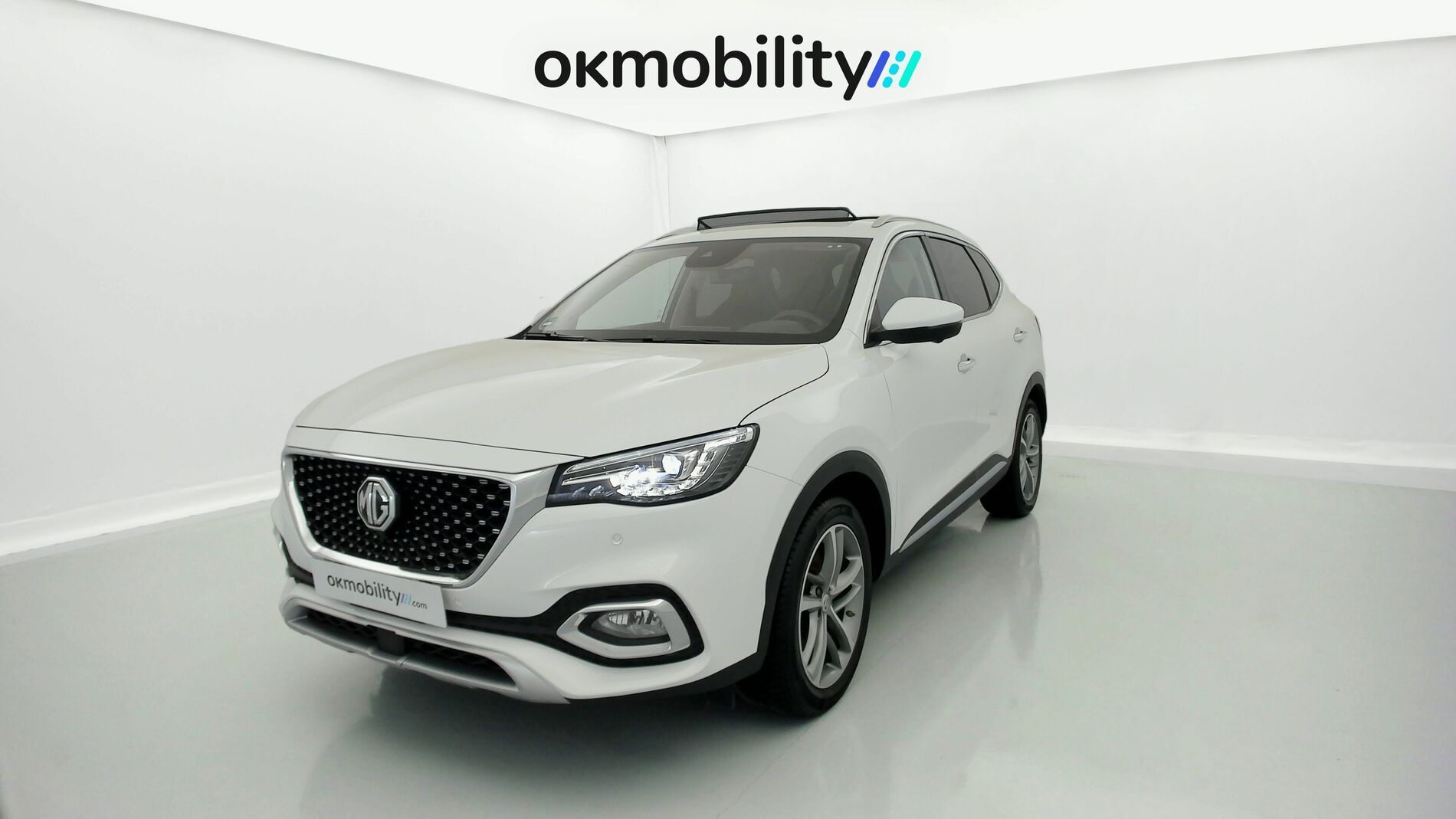 mg hs luxury 1.5 T-GDI 162 2023 dover white 1