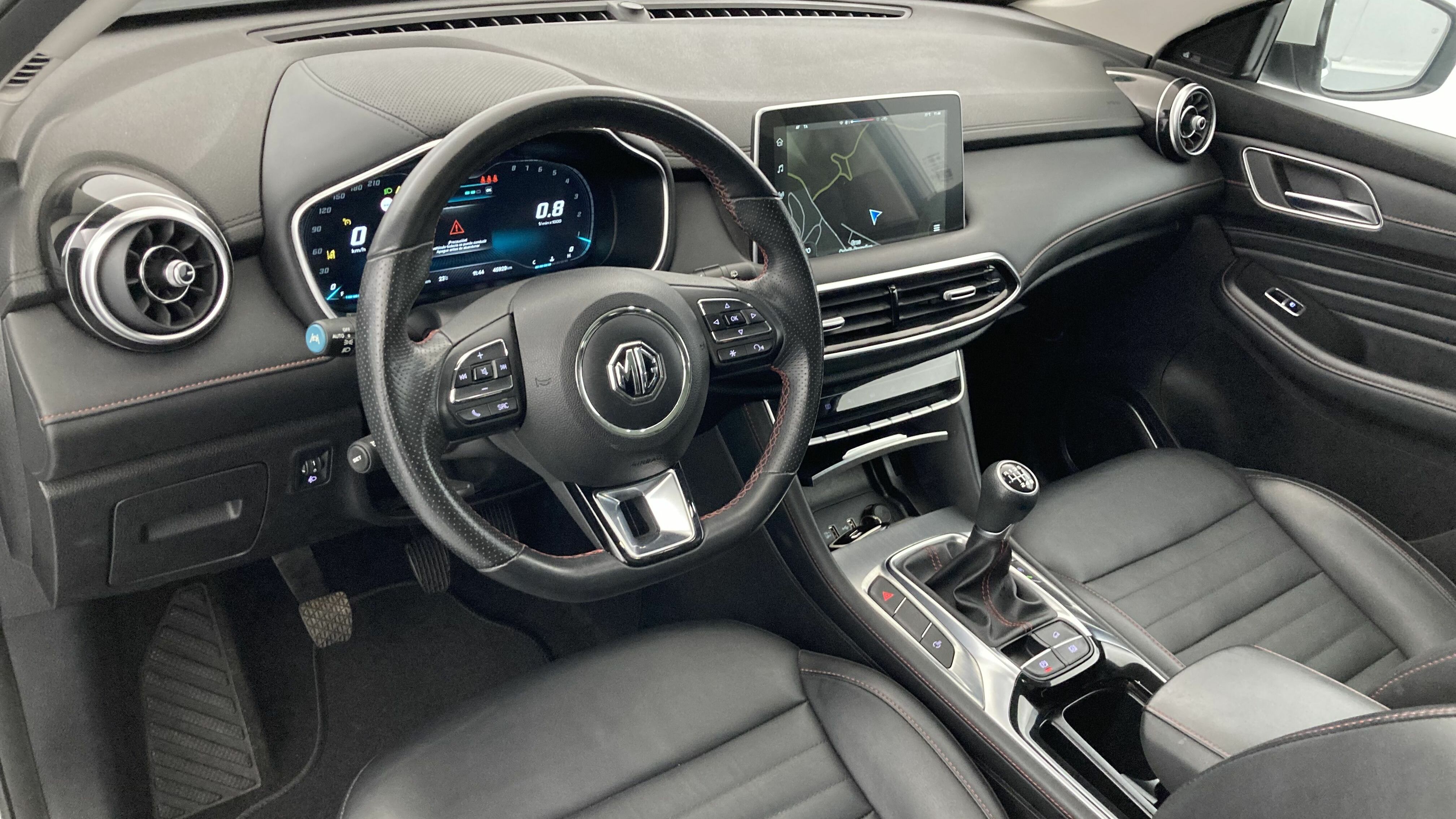 mg hs luxury 1.5 T-GDI 162 2023 dover white 16