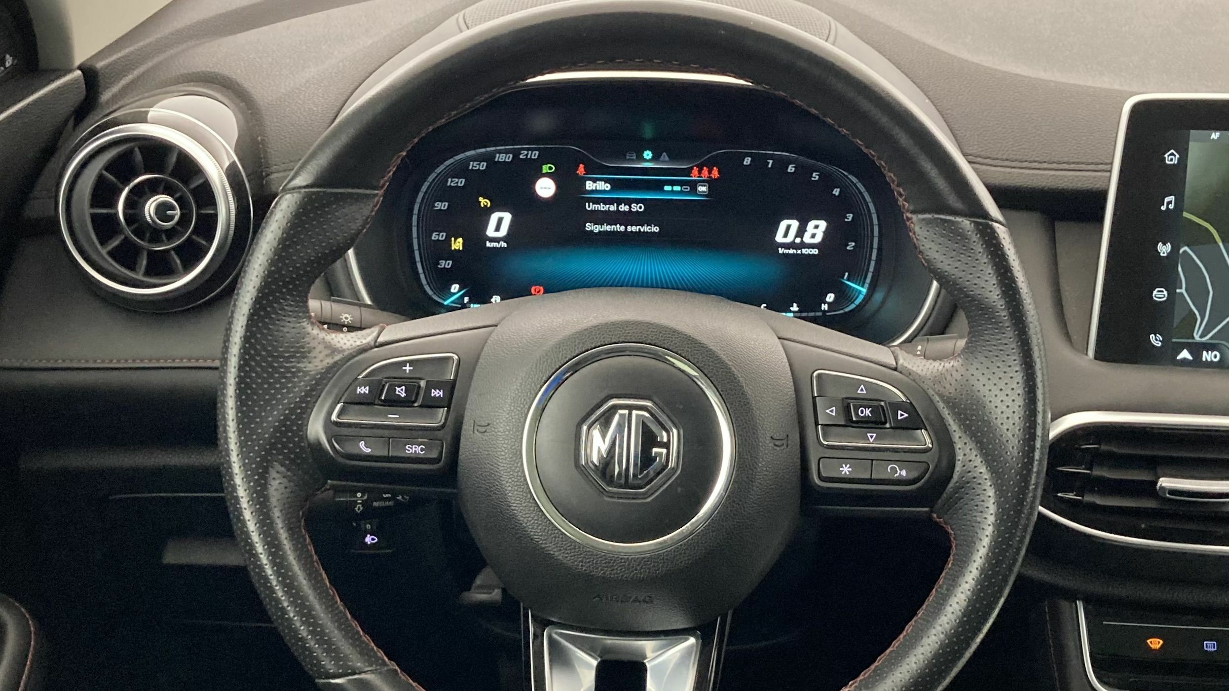 mg hs luxury 1.5 T-GDI 162 2023 dover white 18