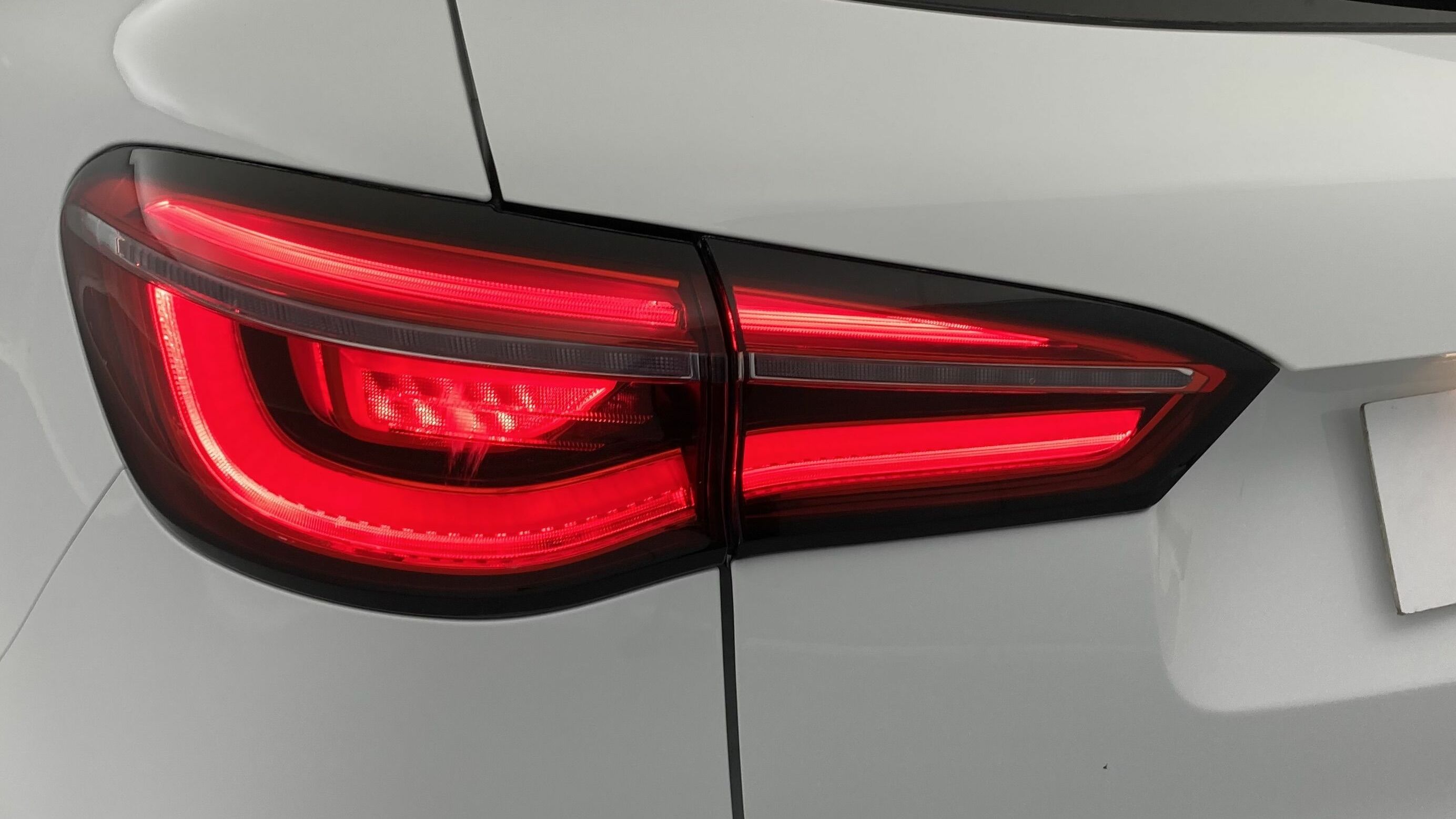 mg hs luxury 1.5 T-GDI 162 2023 dover white 30