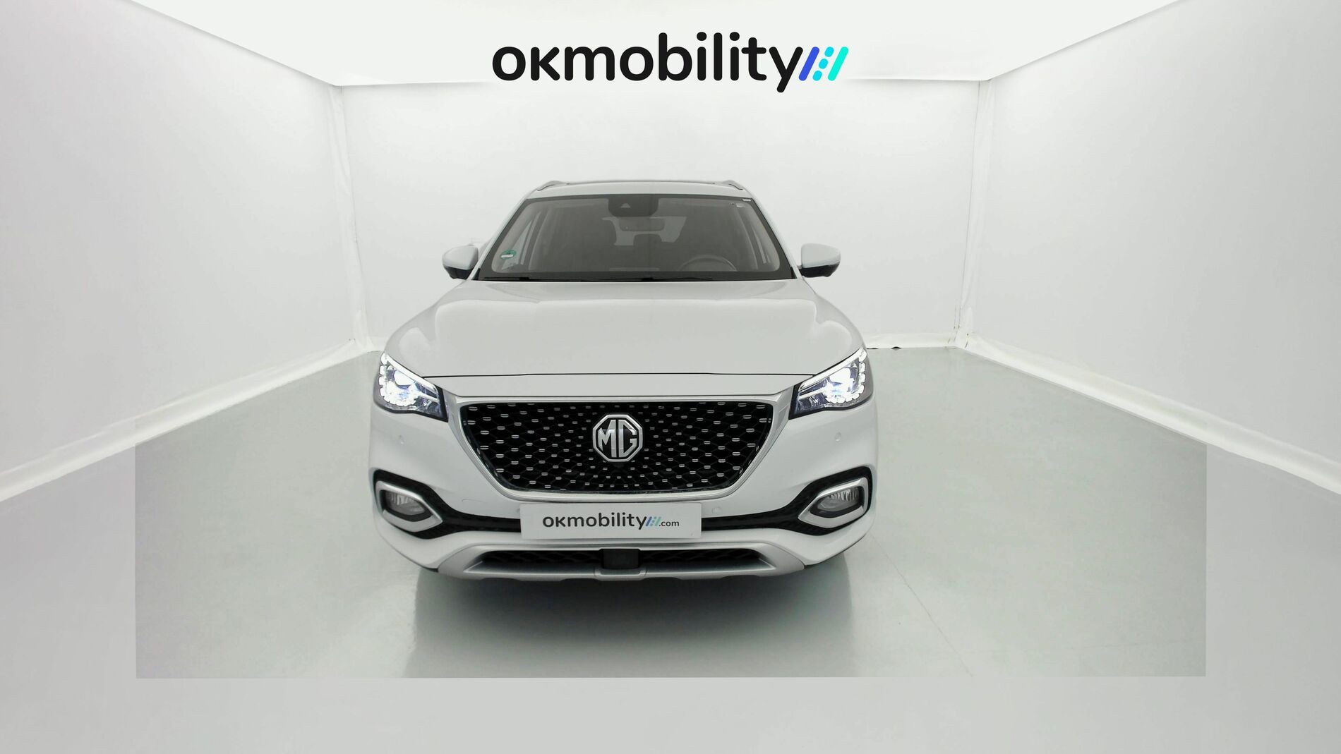 mg hs luxury 1.5 T-GDI 162 2023 dover white 4