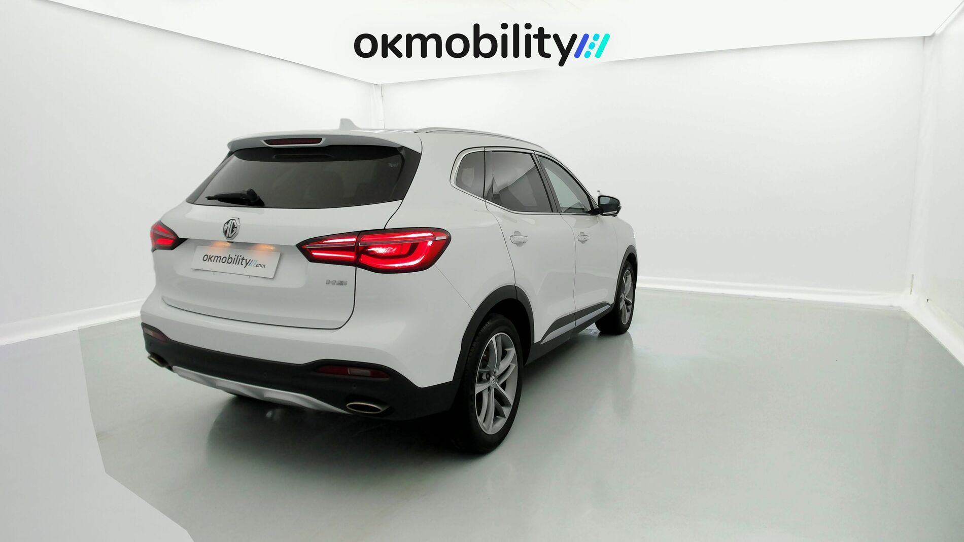 mg hs luxury 1.5 T-GDI 162 2023 dover white 12