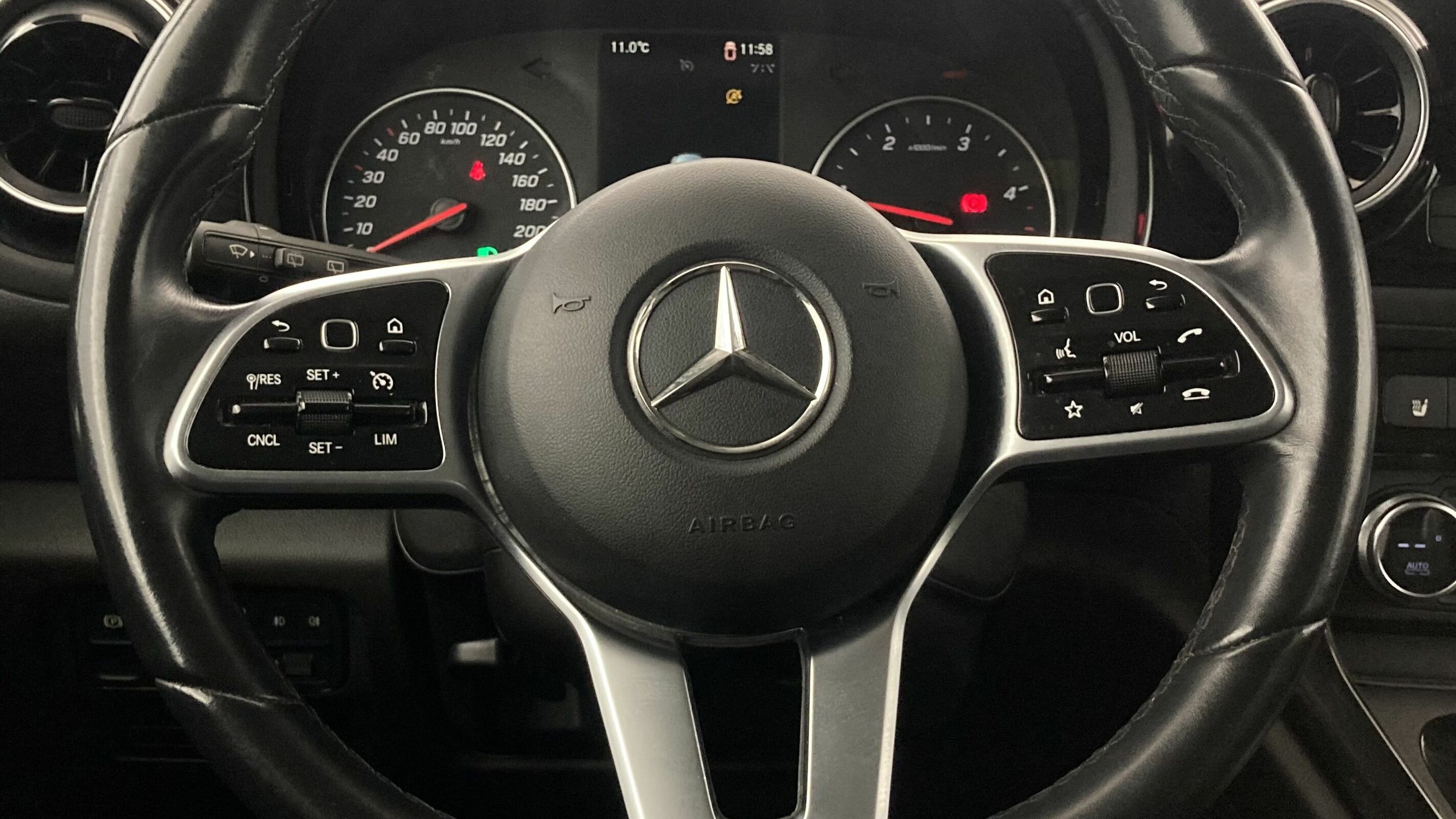 mercedes benz clase t n1 nv 180D 116 DCT 2022 rojo rubelita metalizado 18