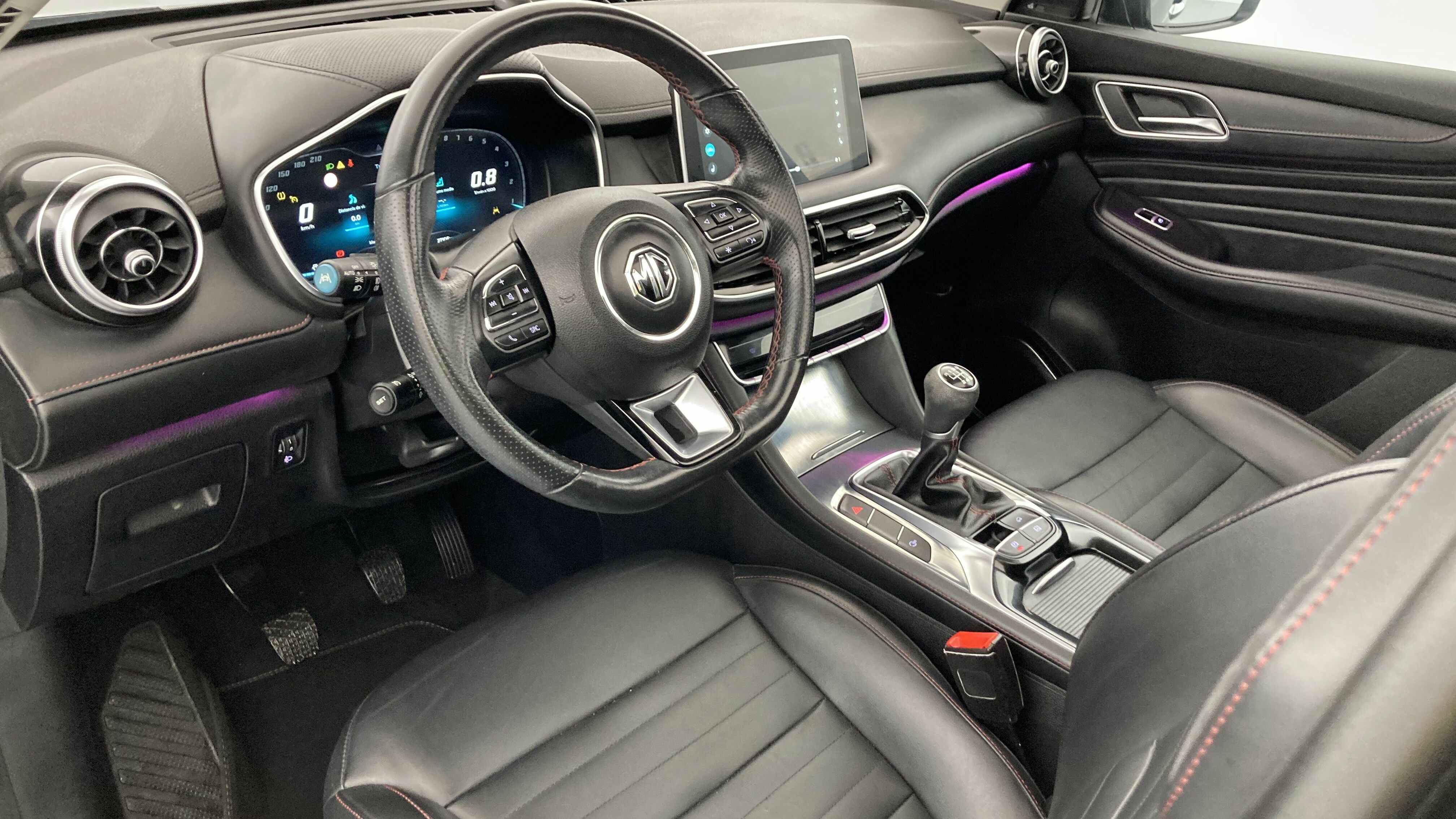 mg hs luxury 1.5 T-GDI 162 2023 pebble black 15