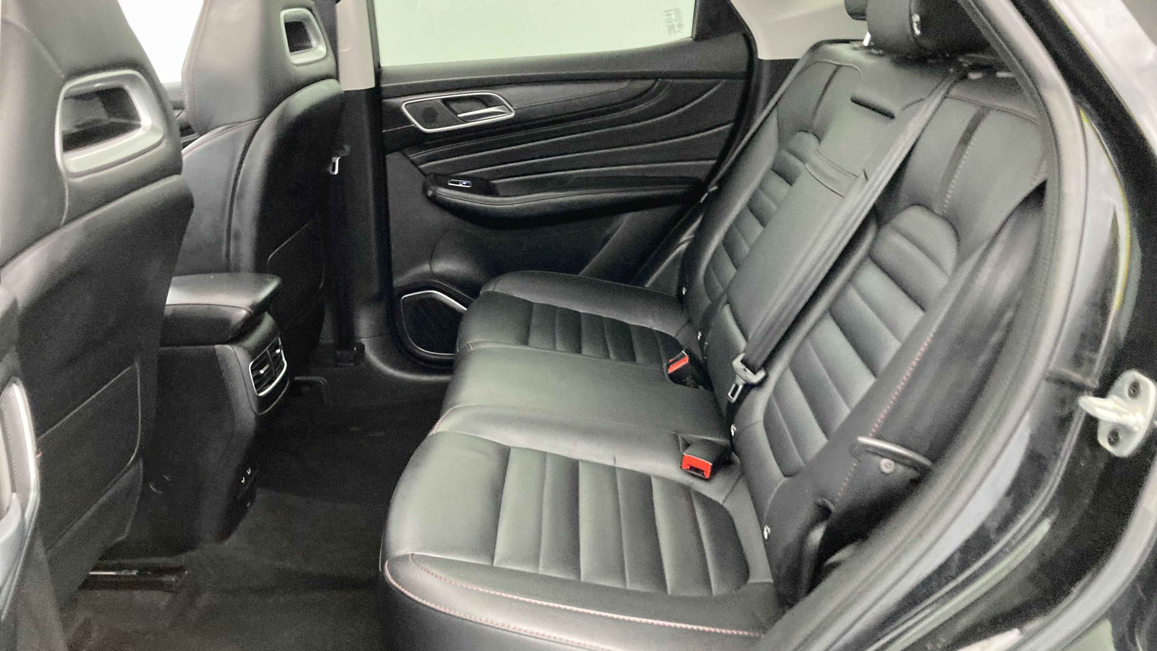 mg hs luxury 1.5 T-GDI 162 2023 pebble black 20