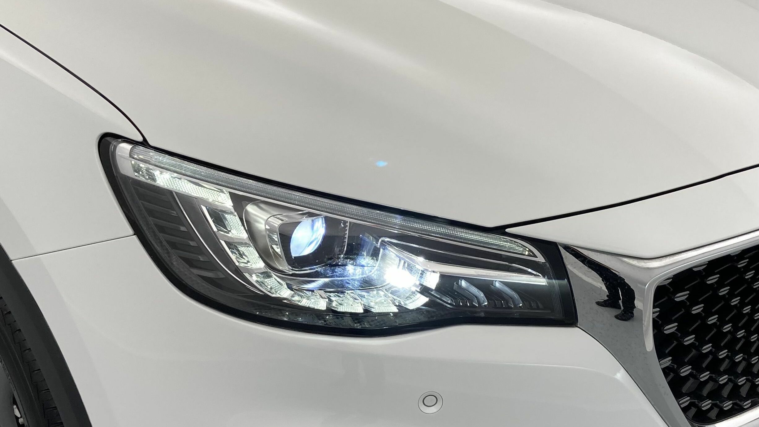 mg hs luxury 1.5 T-GDI 162 2023 dover white 30