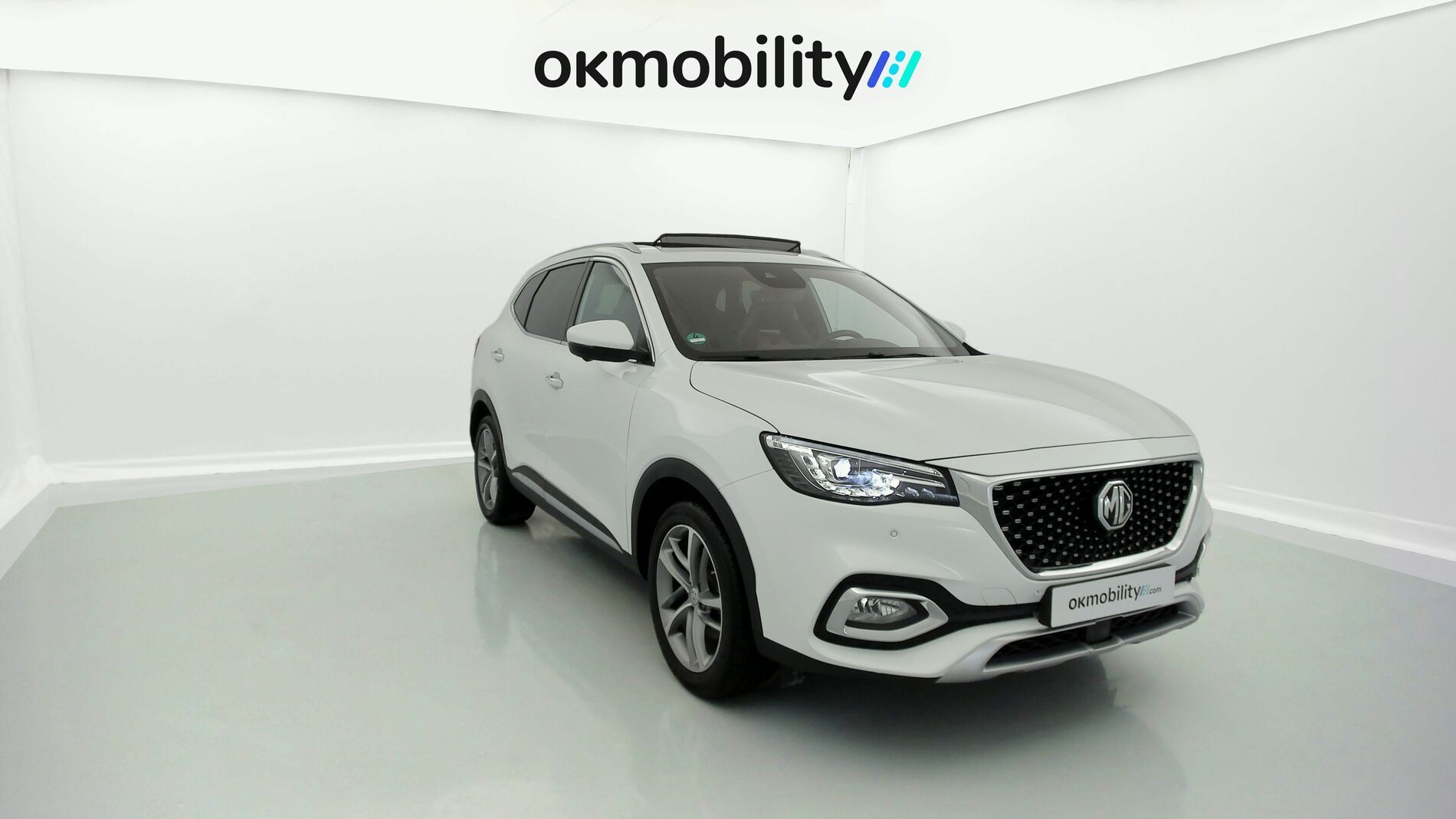 mg hs luxury 1.5 T-GDI 162 2023 dover white 3