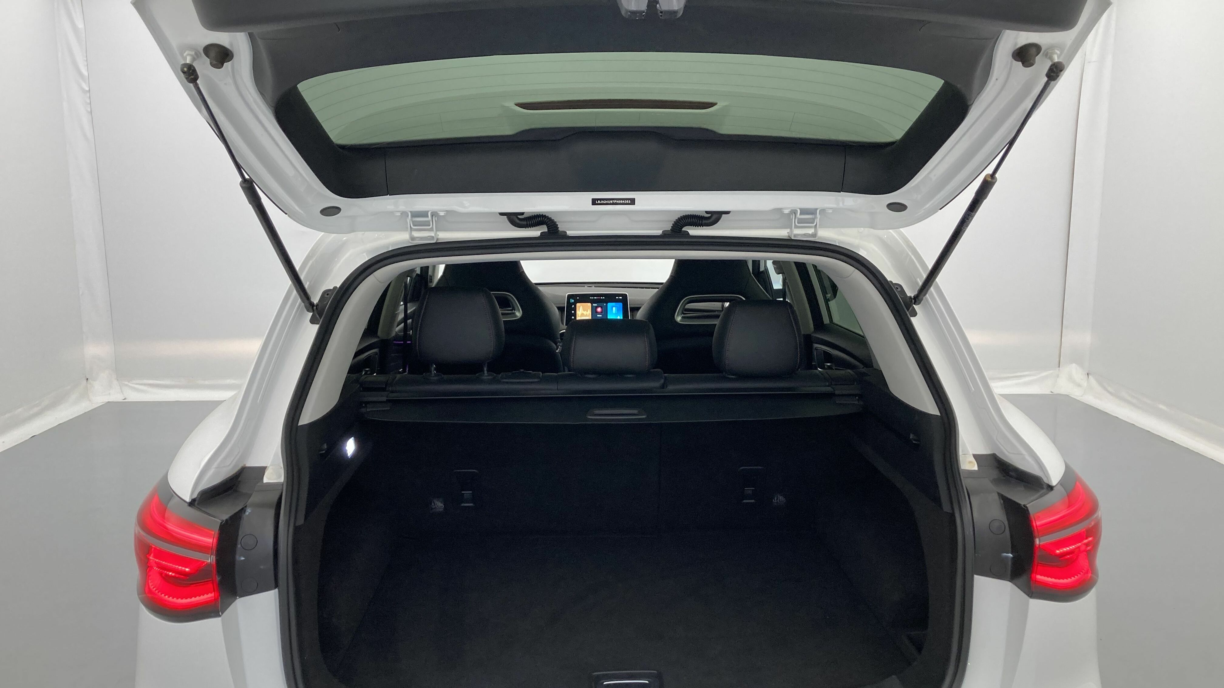 mg hs luxury 1.5 T-GDI 162 2023 dover white 23