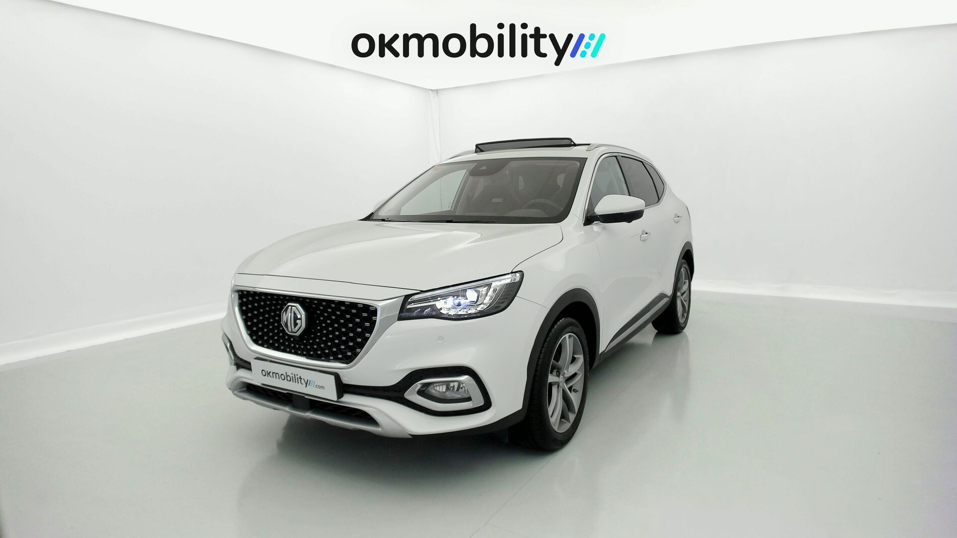 mg hs luxury 1.5 T-GDI 162 2023 dover white 1