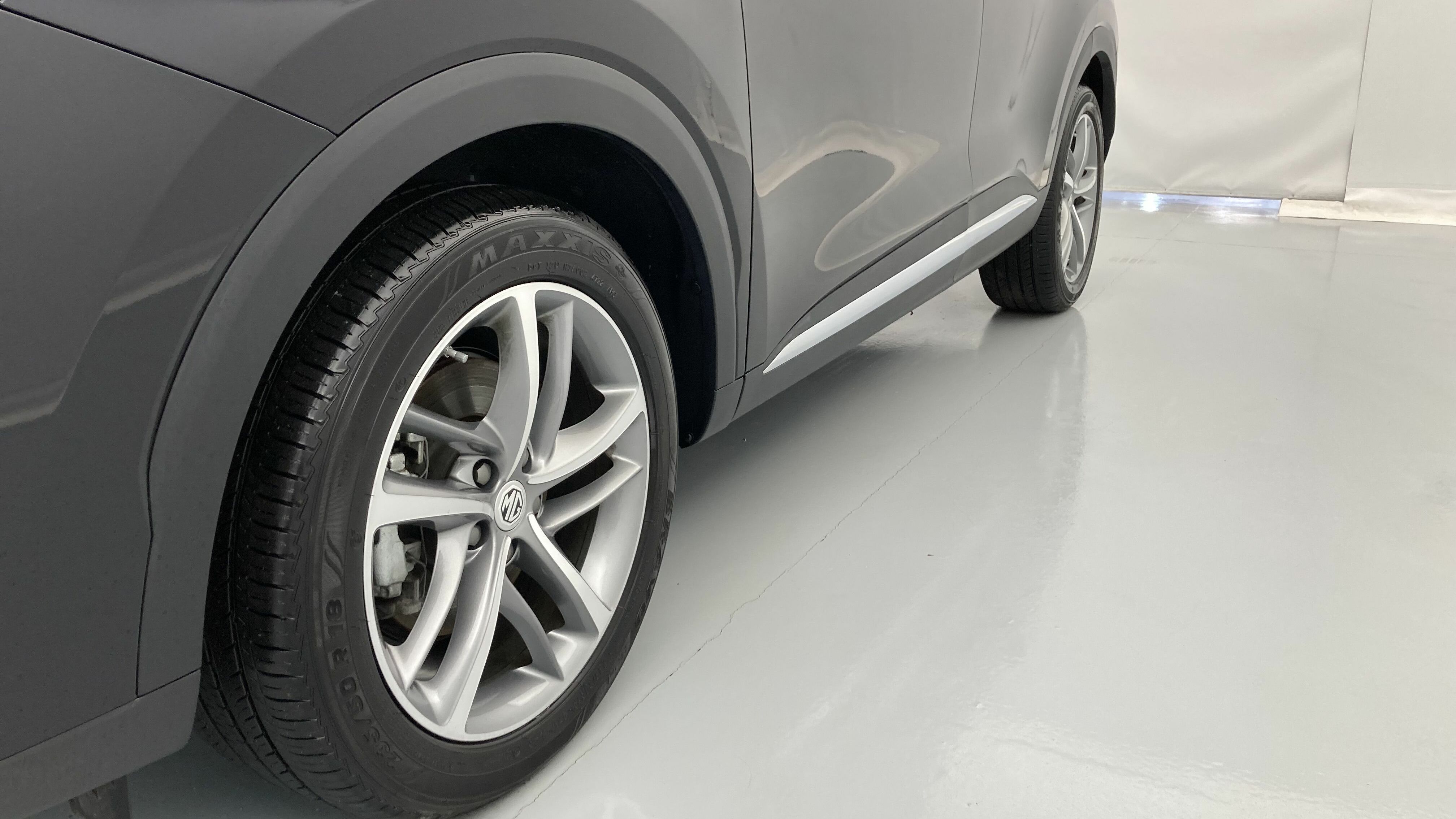 mg hs luxury 1.5 T-GDI 162 2023 pebble black 25