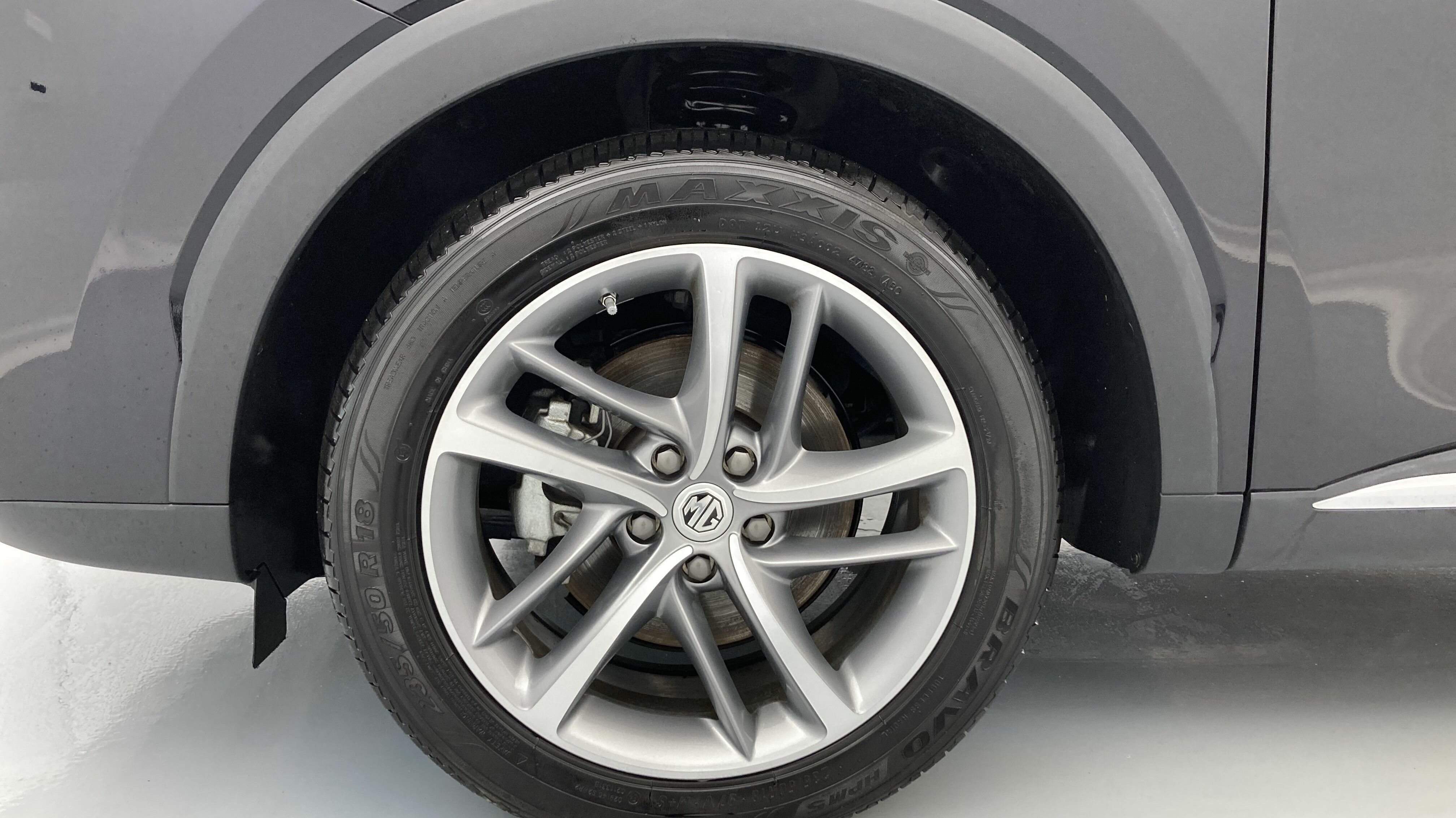 mg hs luxury 1.5 T-GDI 162 2023 pebble black 26