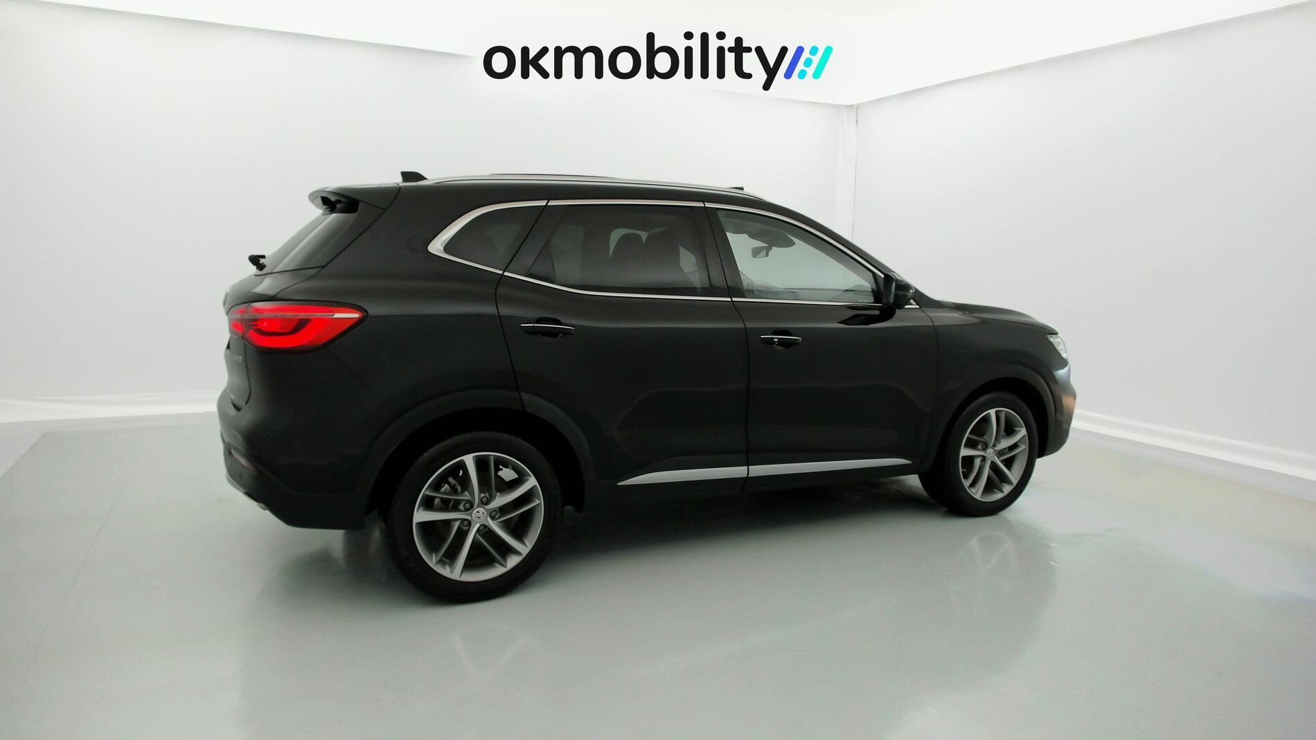 mg hs luxury 1.5 T-GDI 162 2023 pebble black 12