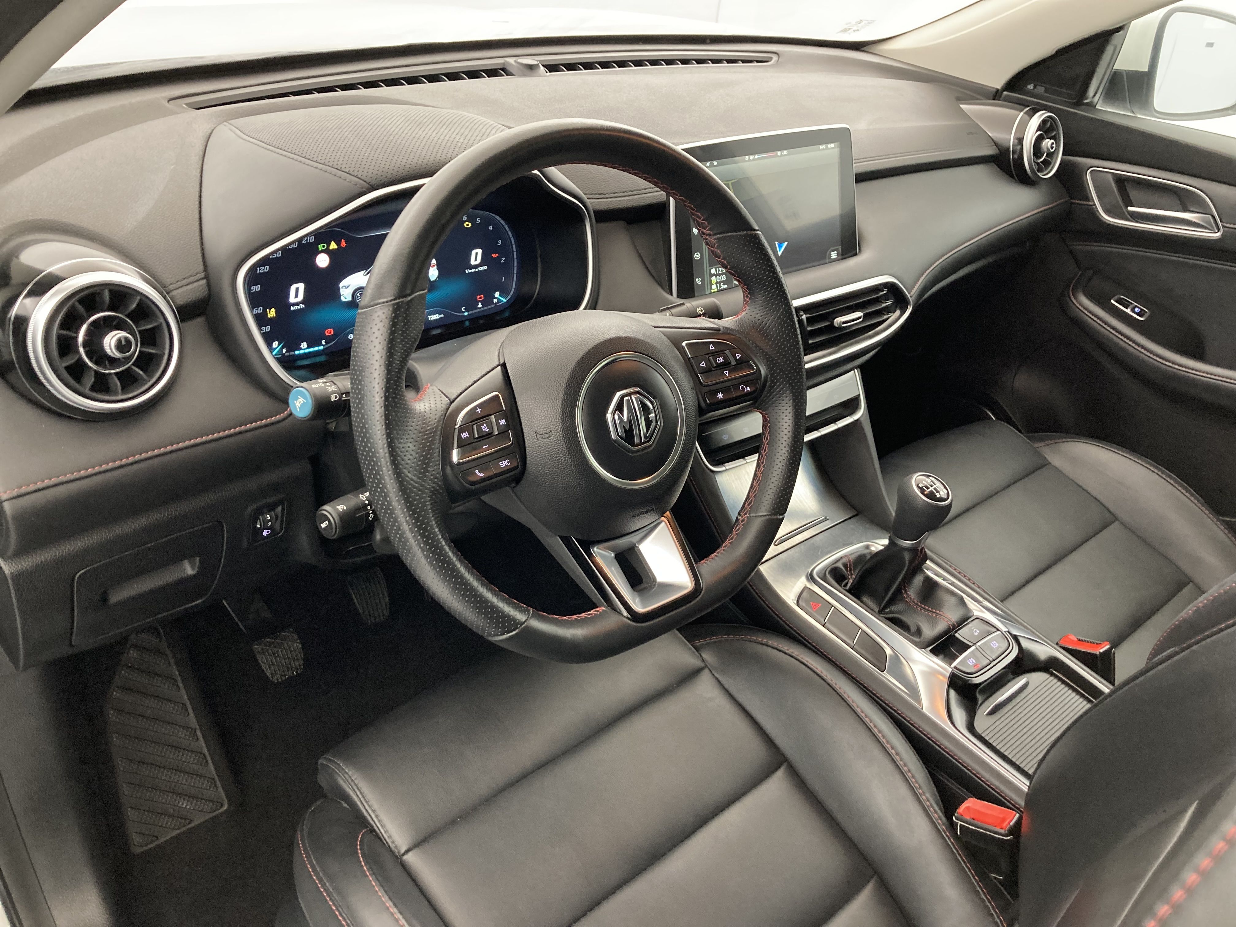 mg hs comfort 1.5 T-GDI 162 2023 dover white 20