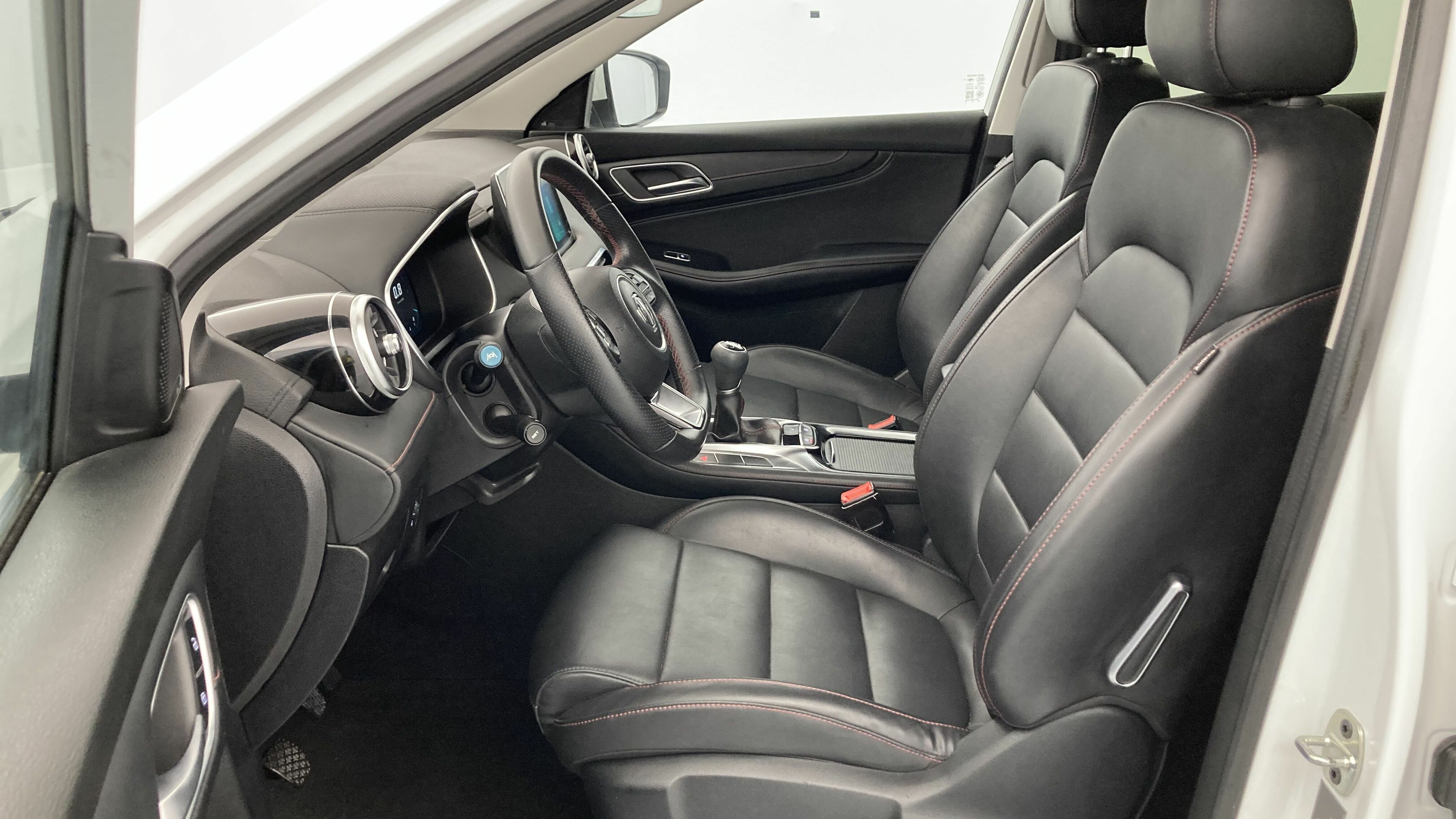 mg hs comfort 1.5 T-GDI 162 2023 dover white 15