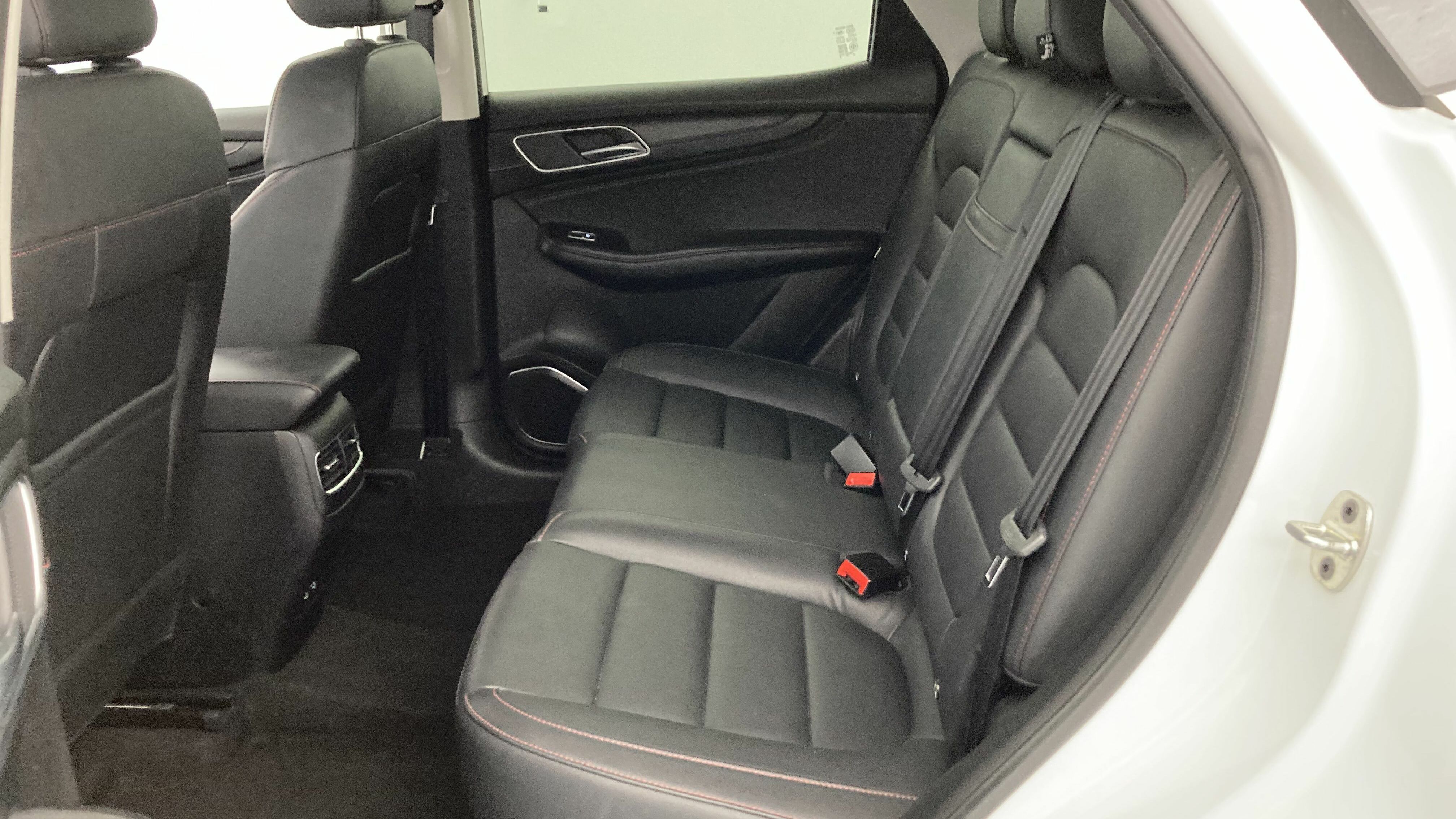 mg hs comfort 1.5 T-GDI 162 2023 dover white 21