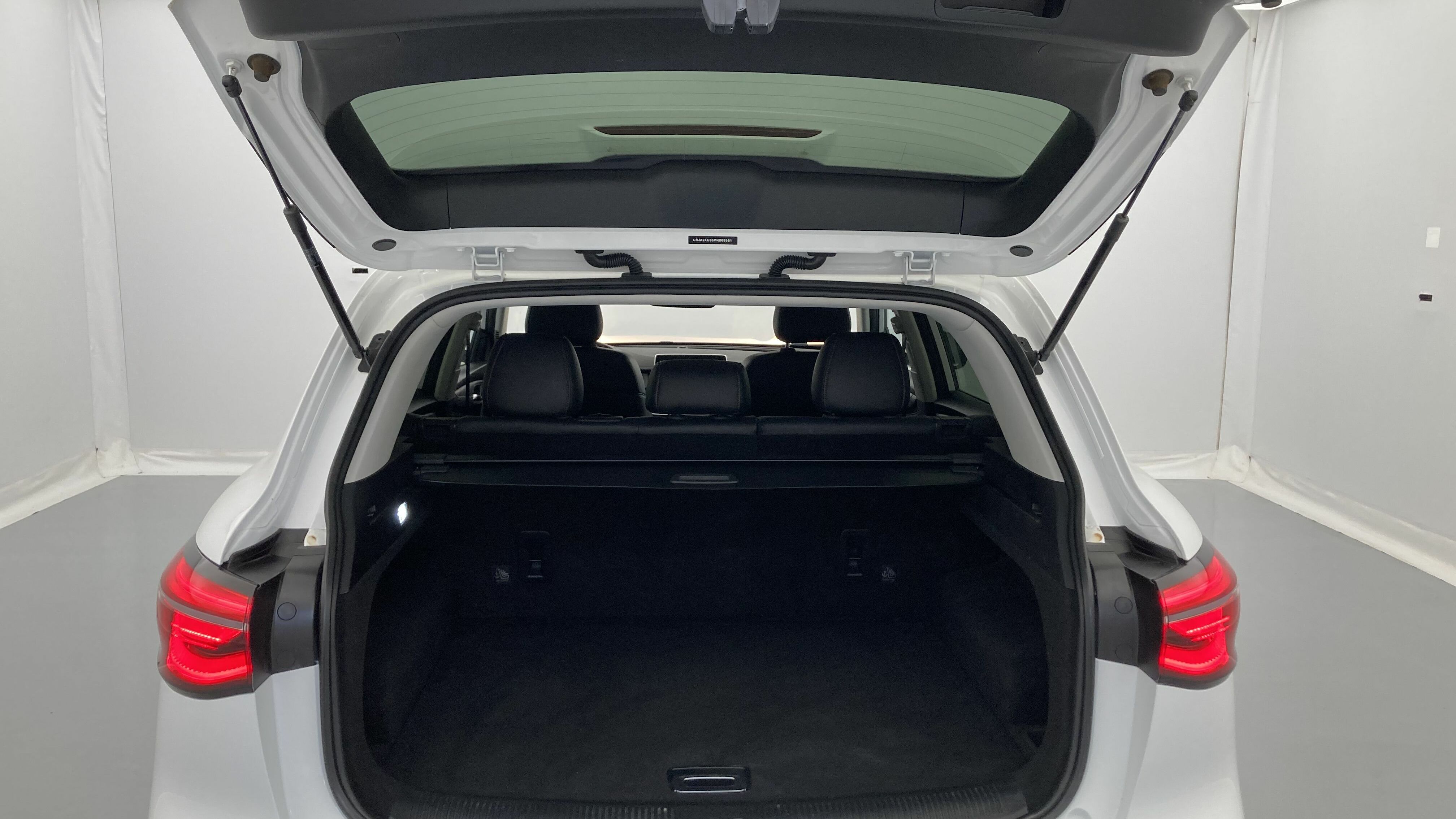 mg hs comfort 1.5 T-GDI 162 2023 dover white 24