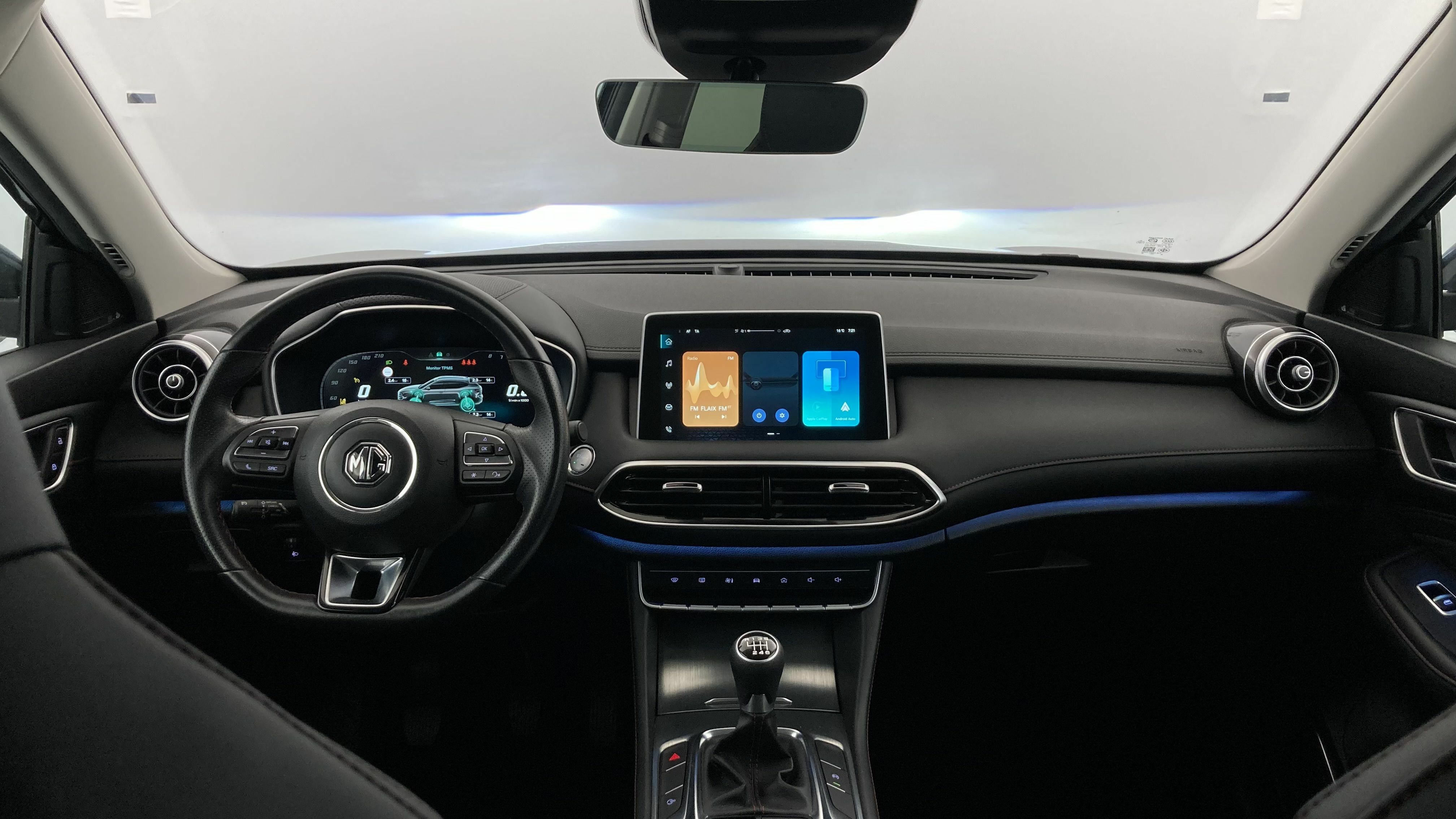 mg hs luxury 1.5 T-GDI 162 2023 pebble black 16