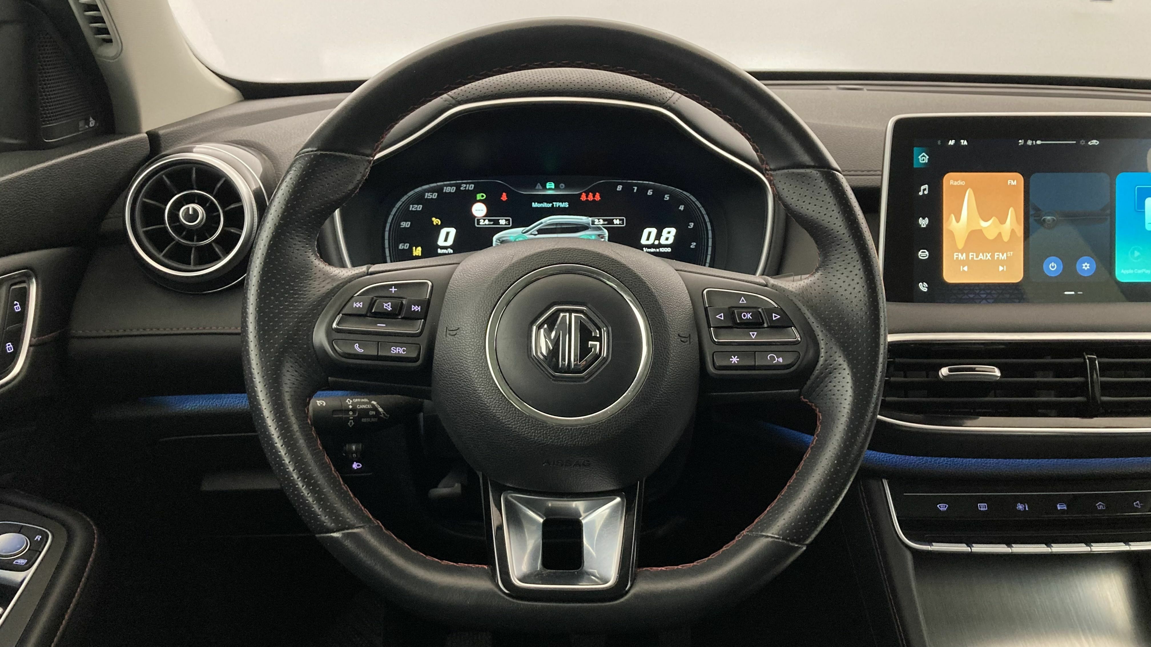 mg hs luxury 1.5 T-GDI 162 2023 pebble black 17