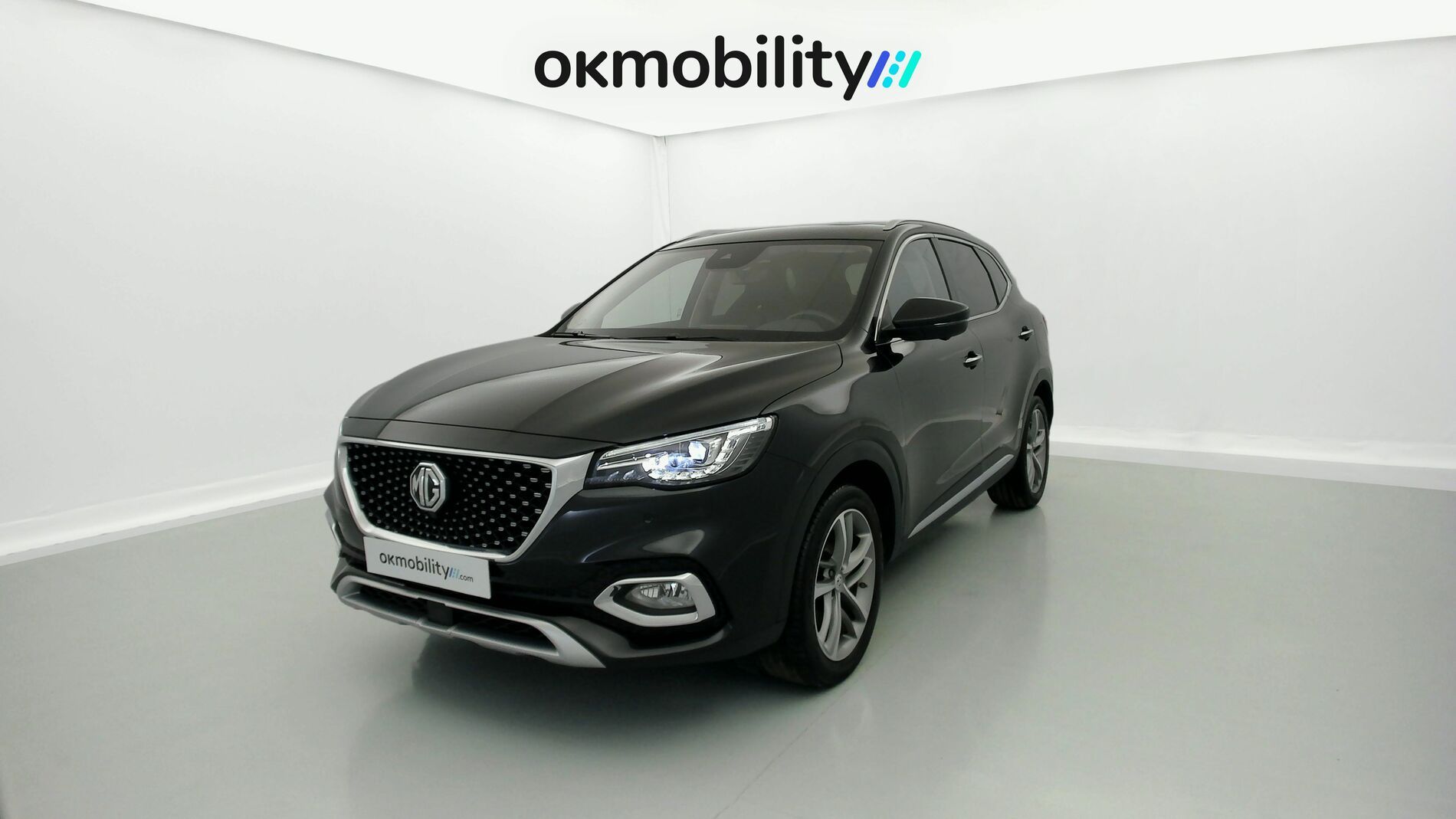 mg hs luxury 1.5 T-GDI 162 2023 pebble black 1