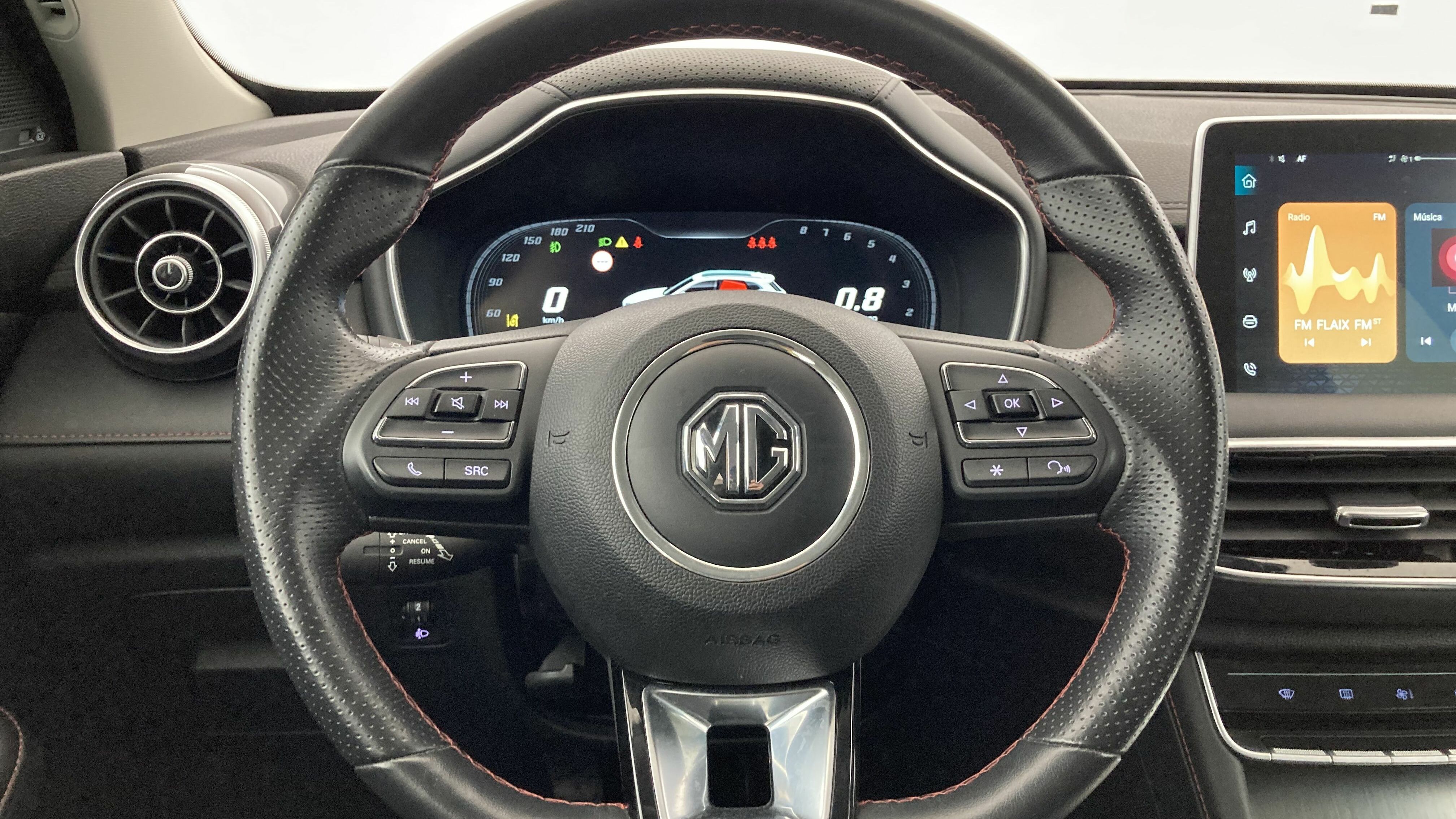 mg hs comfort 1.5 T-GDI 162 2023 dover white 17