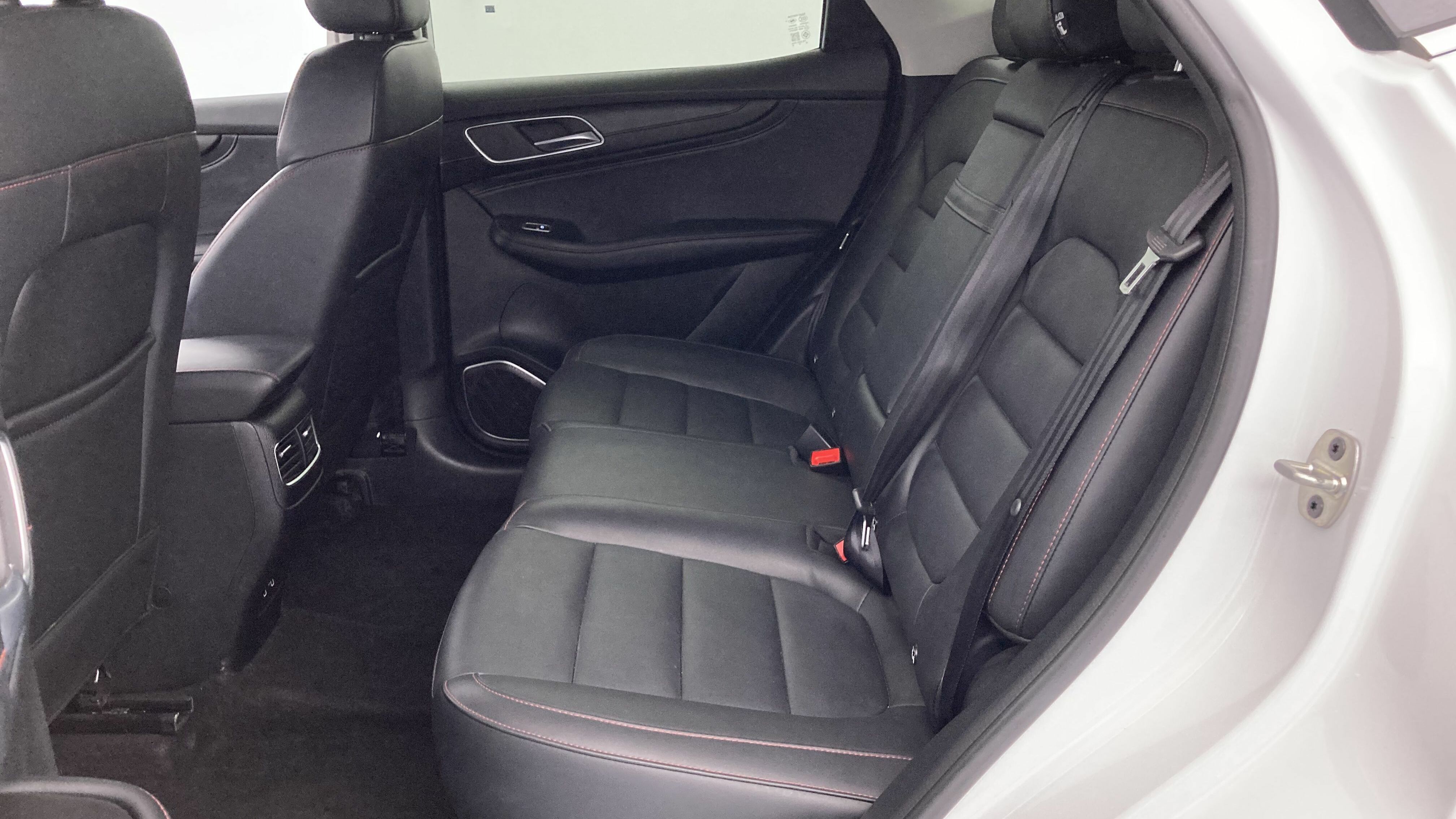 mg hs comfort 1.5 T-GDI 162 2023 dover white 21