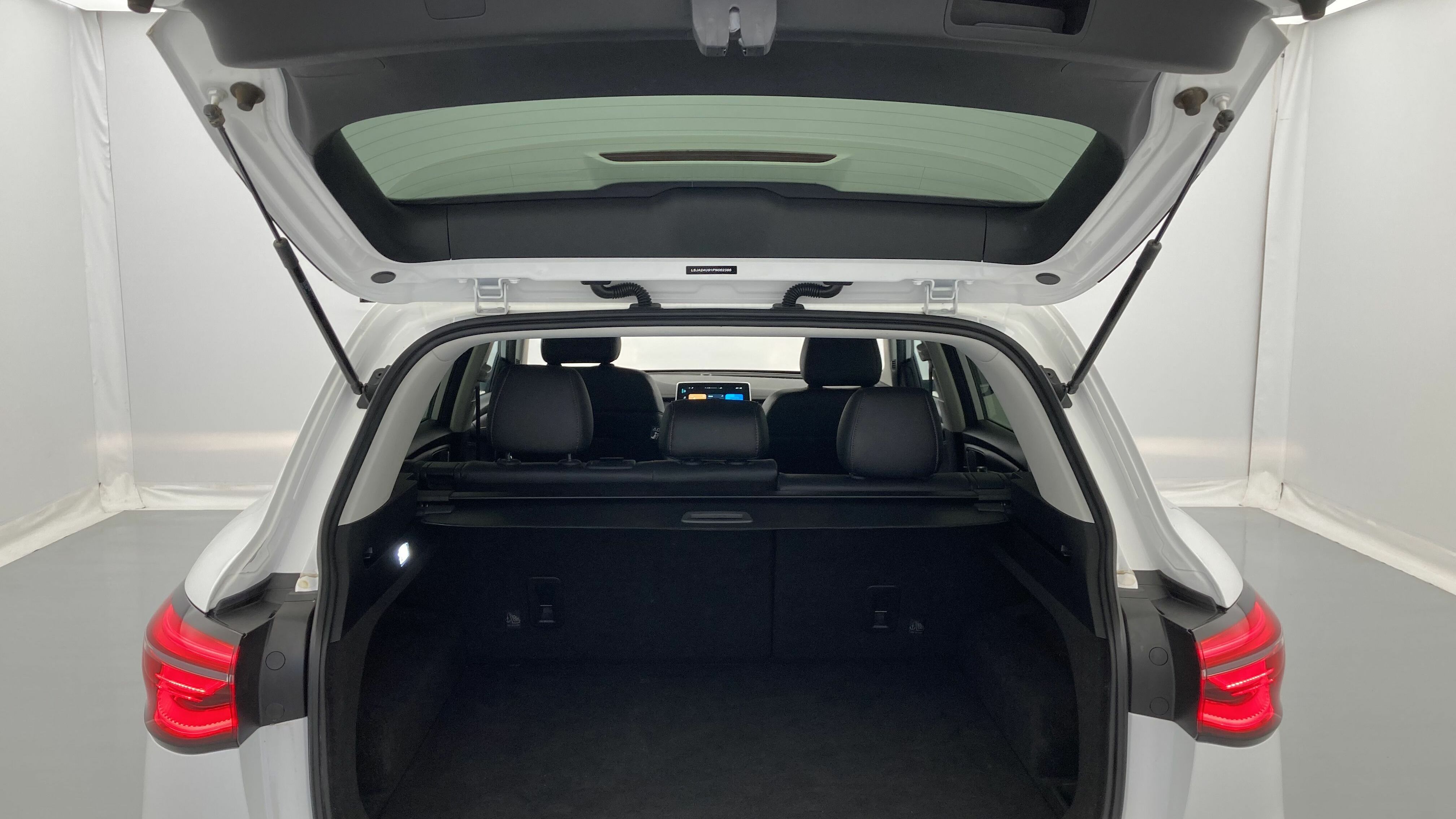 mg hs comfort 1.5 T-GDI 162 2023 dover white 24