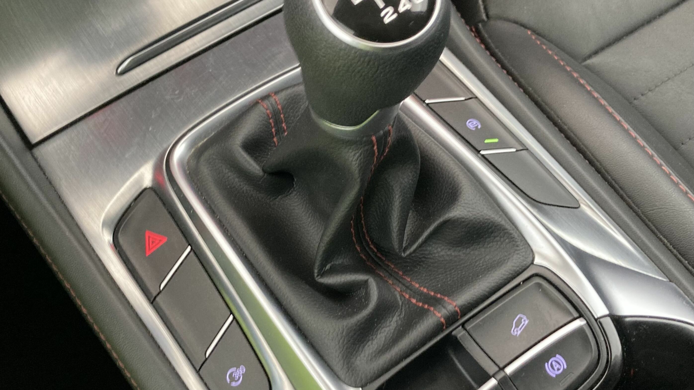 mg hs luxury 1.5 T-GDI 162 2023 pebble black 20