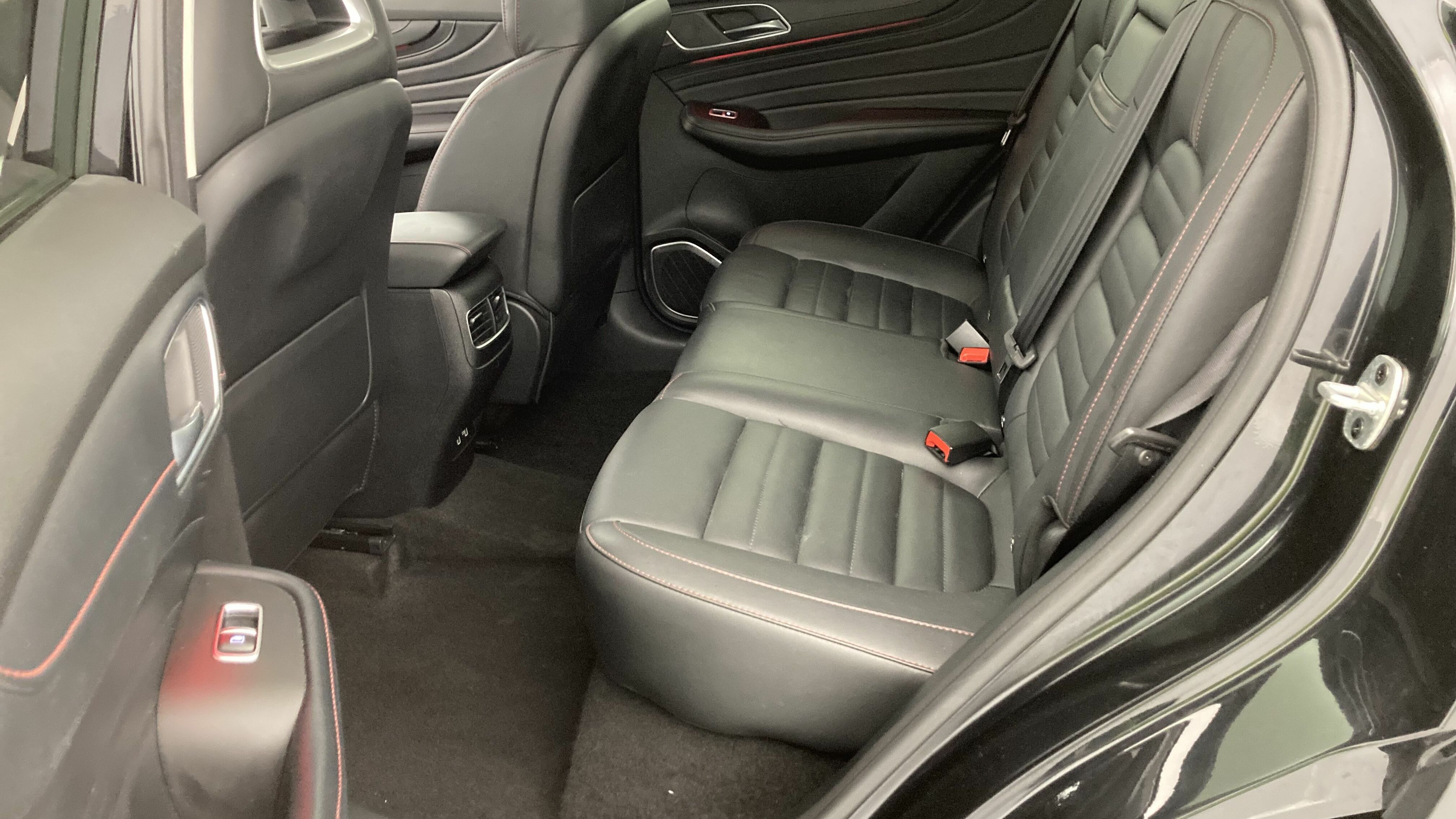 mg hs luxury 1.5 T-GDI 162 2023 pebble black 21