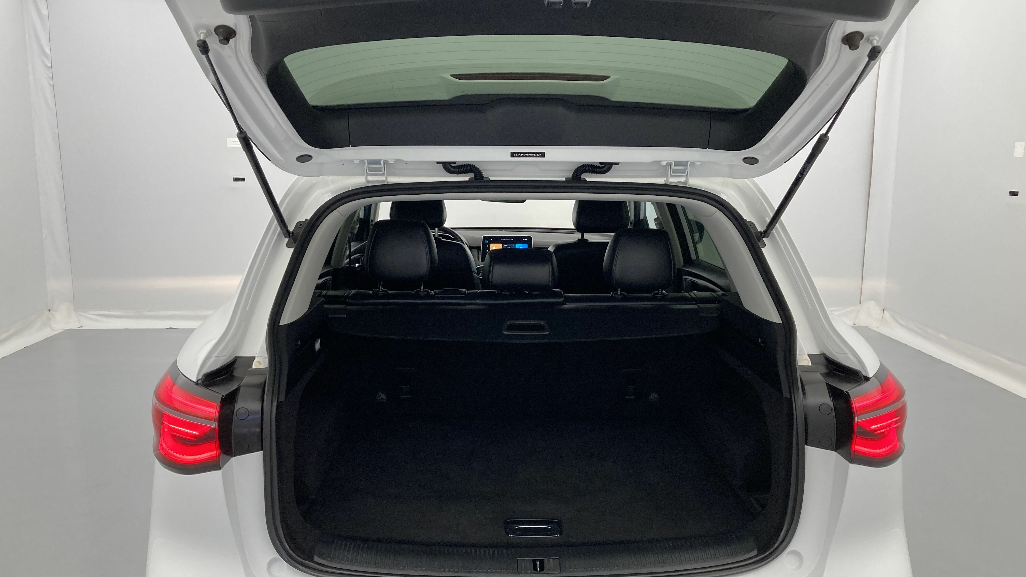 mg hs comfort 1.5 T-GDI 162 2023 dover white 24