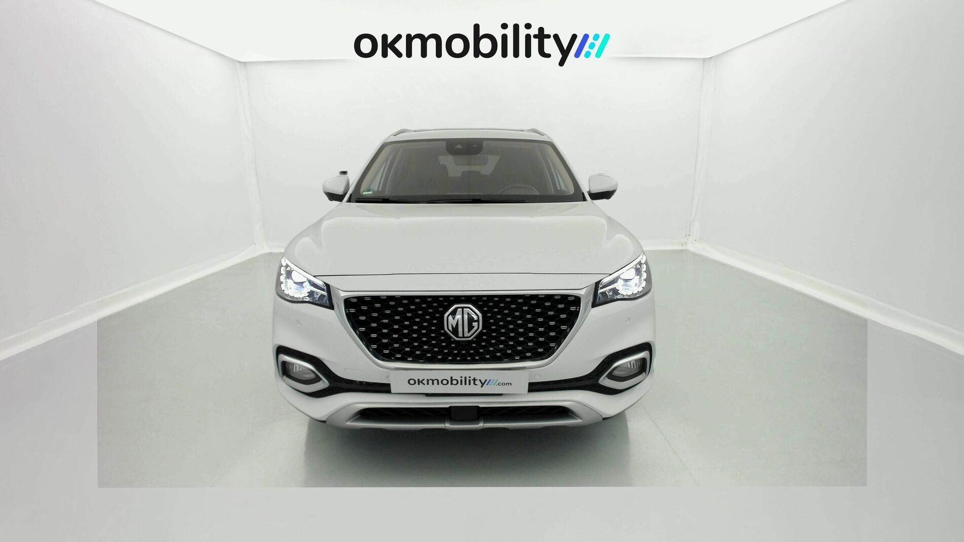 mg hs luxury 1.5 T-GDI 162 AT 2023 dover white - wsb 4