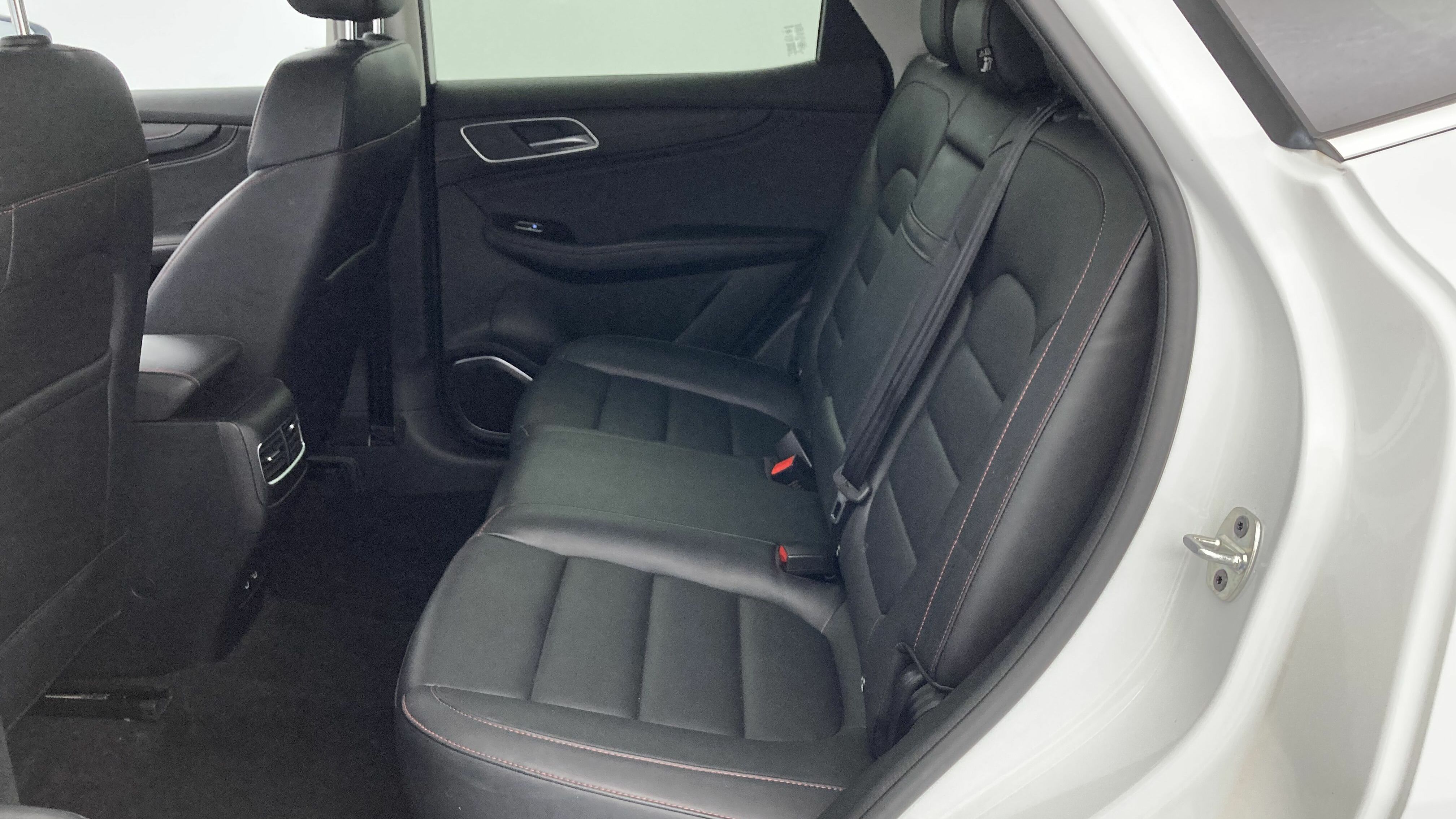 mg hs comfort 1.5 T-GDI 162 2023 dover white 21