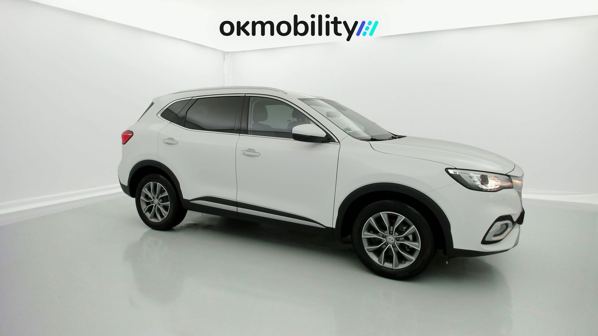 mg hs comfort 1.5 T-GDI 162 2023 dover white 2