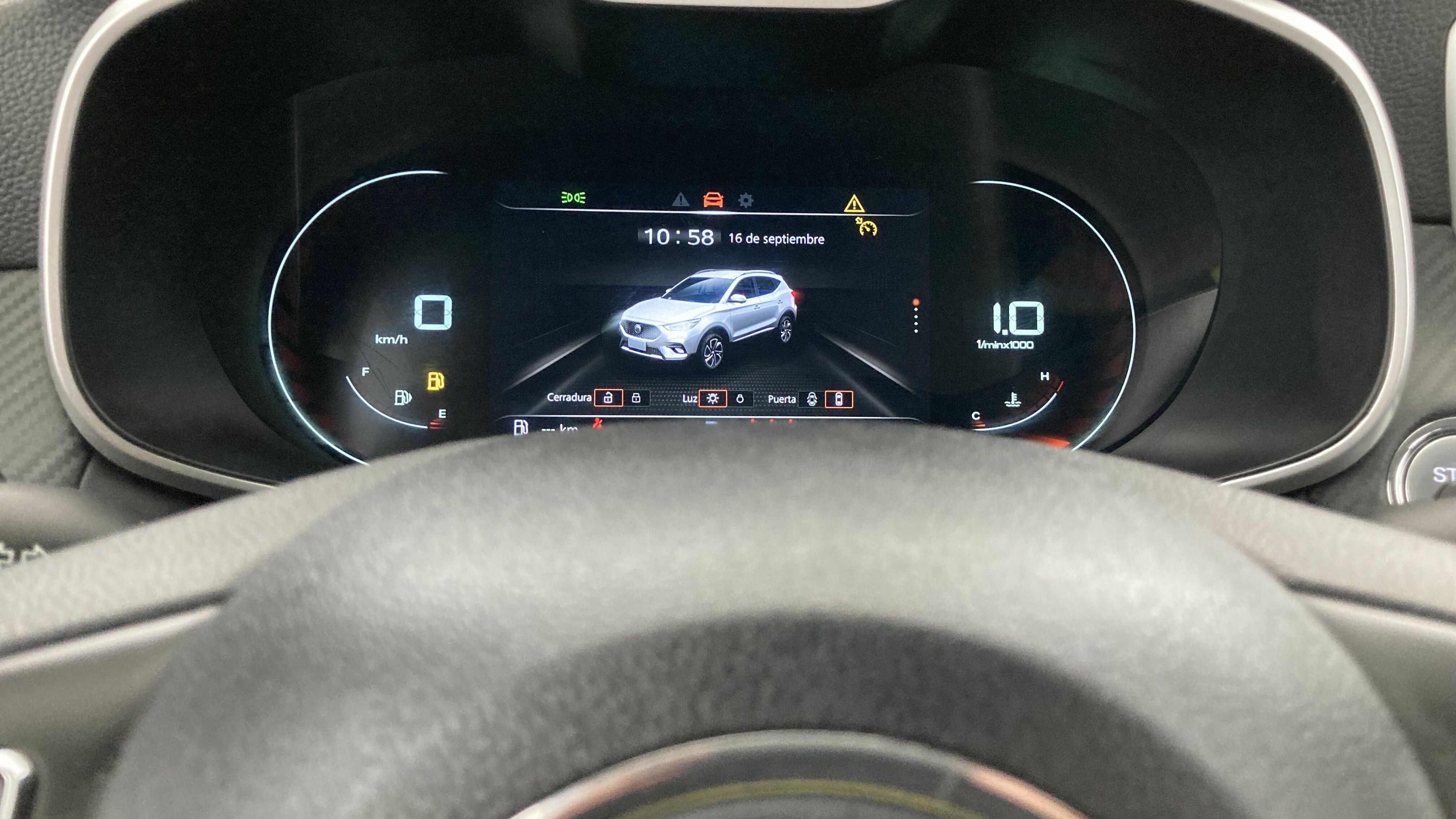 mg zs luxury 1.0 T-GDI 110 AT 2024 pebble black 19